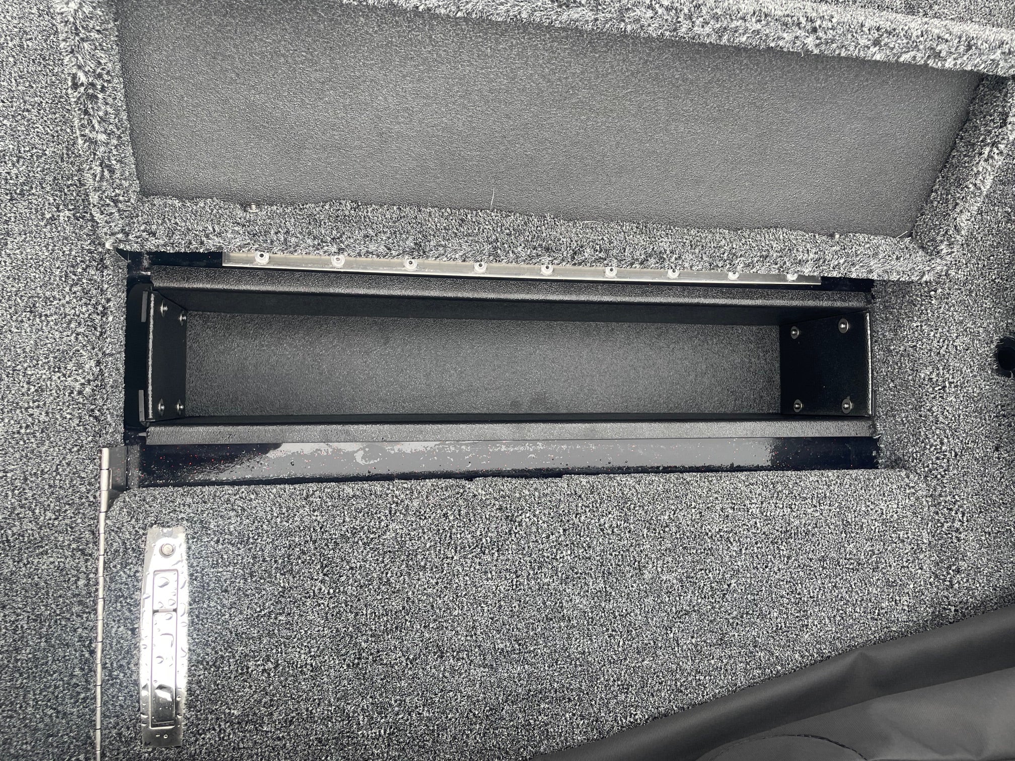 NPDBC0007 2022 - Current BASS CAT PUMA STS NET TRAY