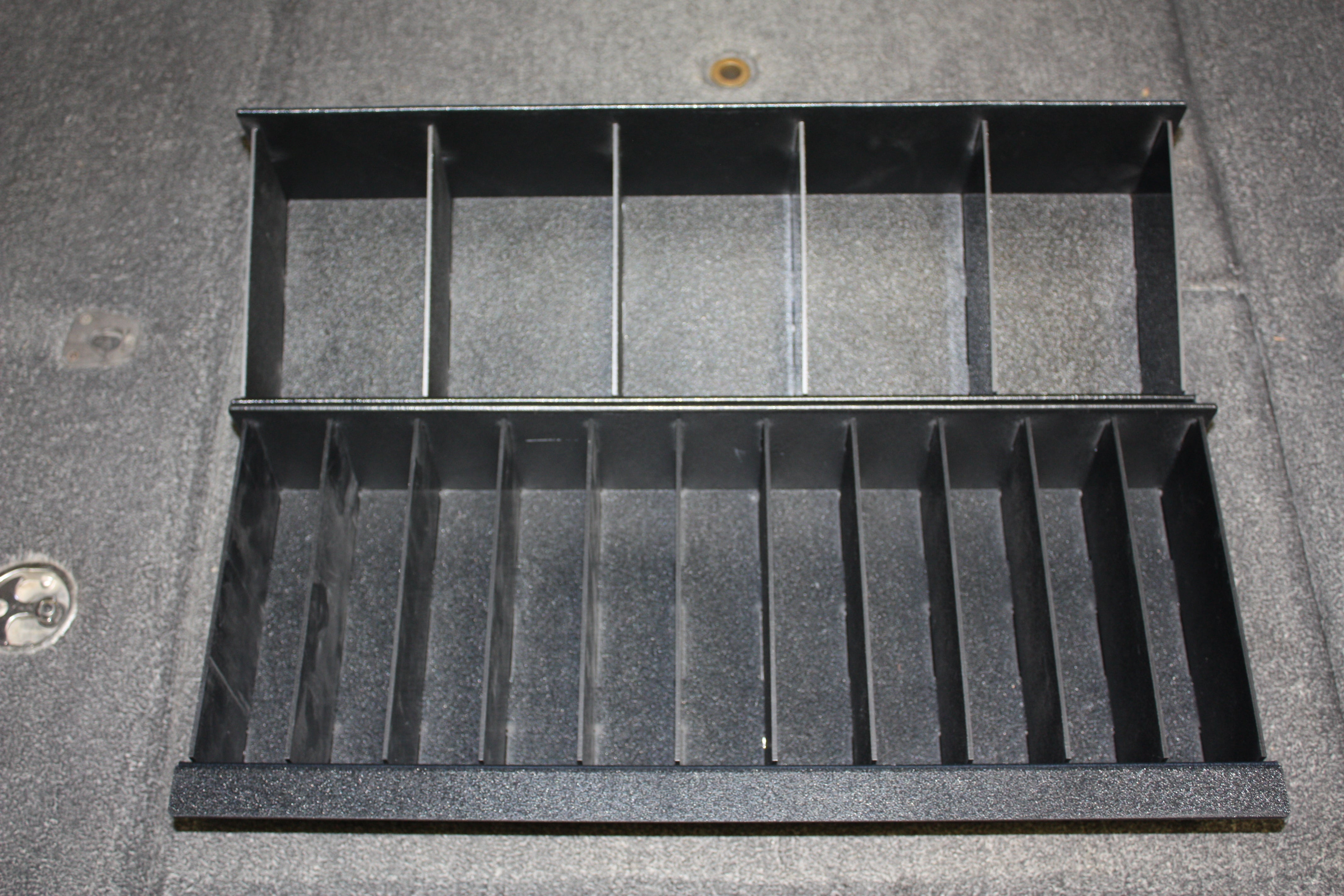 NPDTR0002 2012 TRITON 20XS FRONT CENTER COMPARTMENT