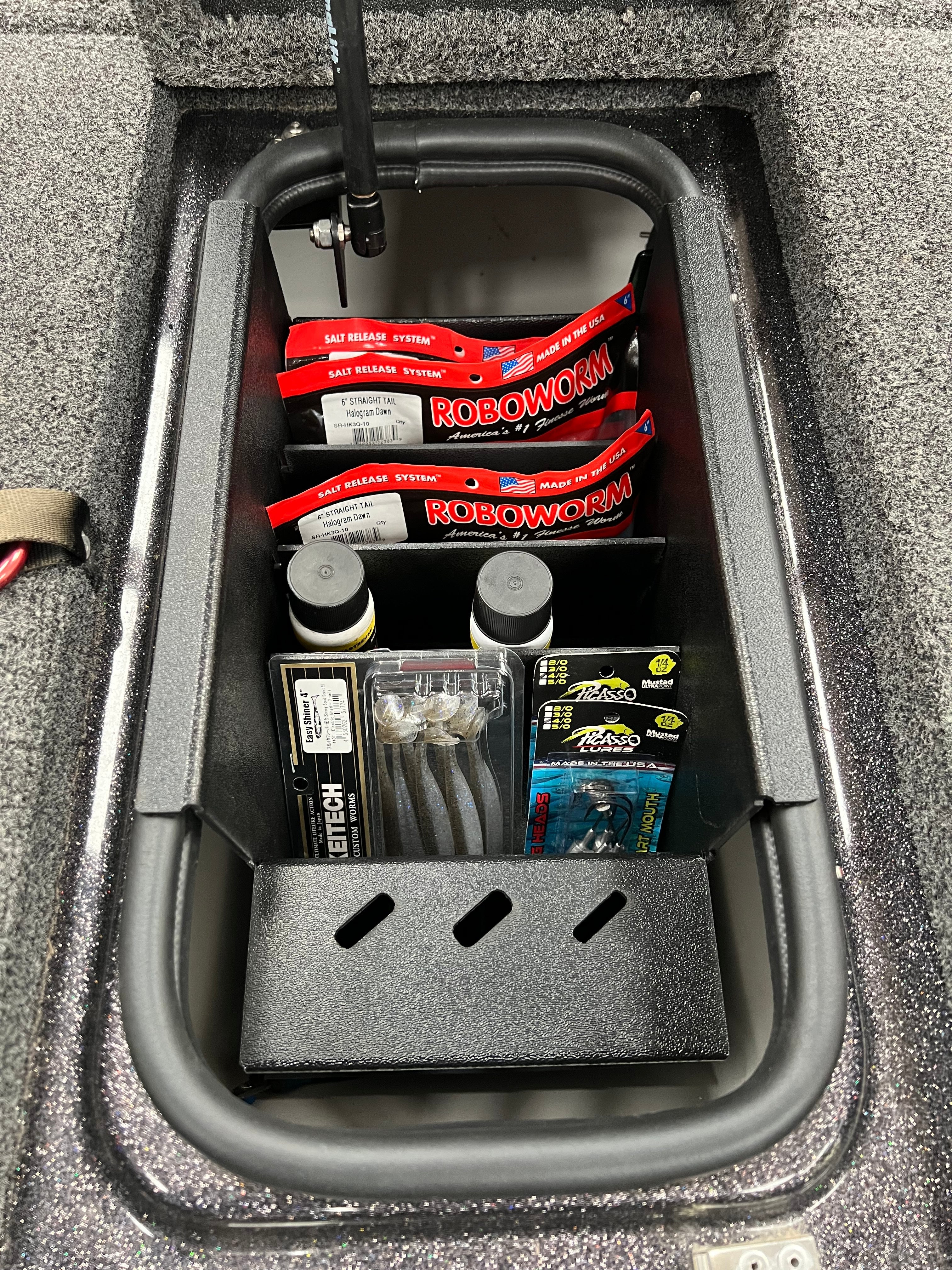 NPDBC0011 2024 - CURRENT BASS CAT PUMA STS DAY TRAY