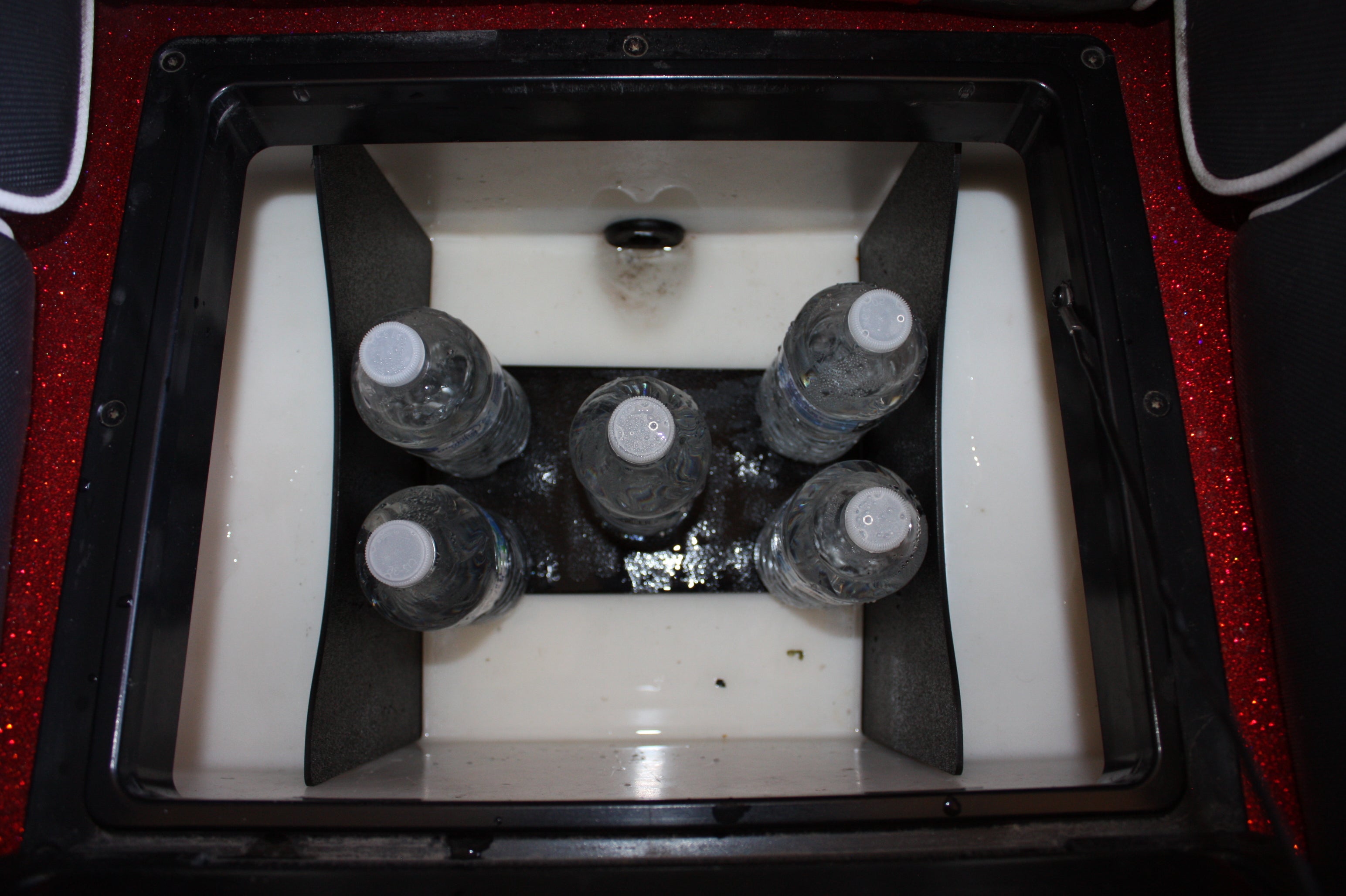 NPDSK0063 Skeeter® 2024-C FXR20/21 ZXR20/21 COOLER DIVIDER