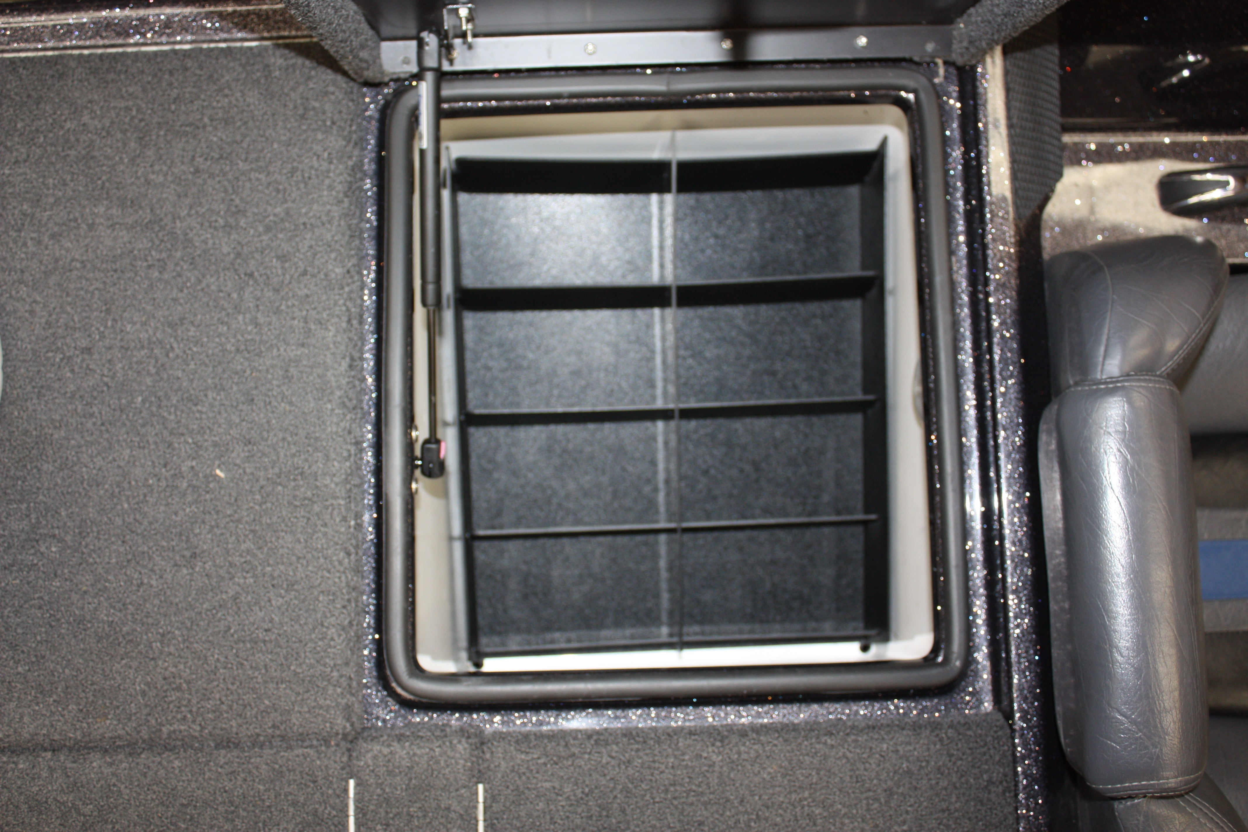 NPDBUL0006 2019 BULLET 21XRS / 21 SST REAR COMPARTMENT SOFT PLASTICS STORAGE