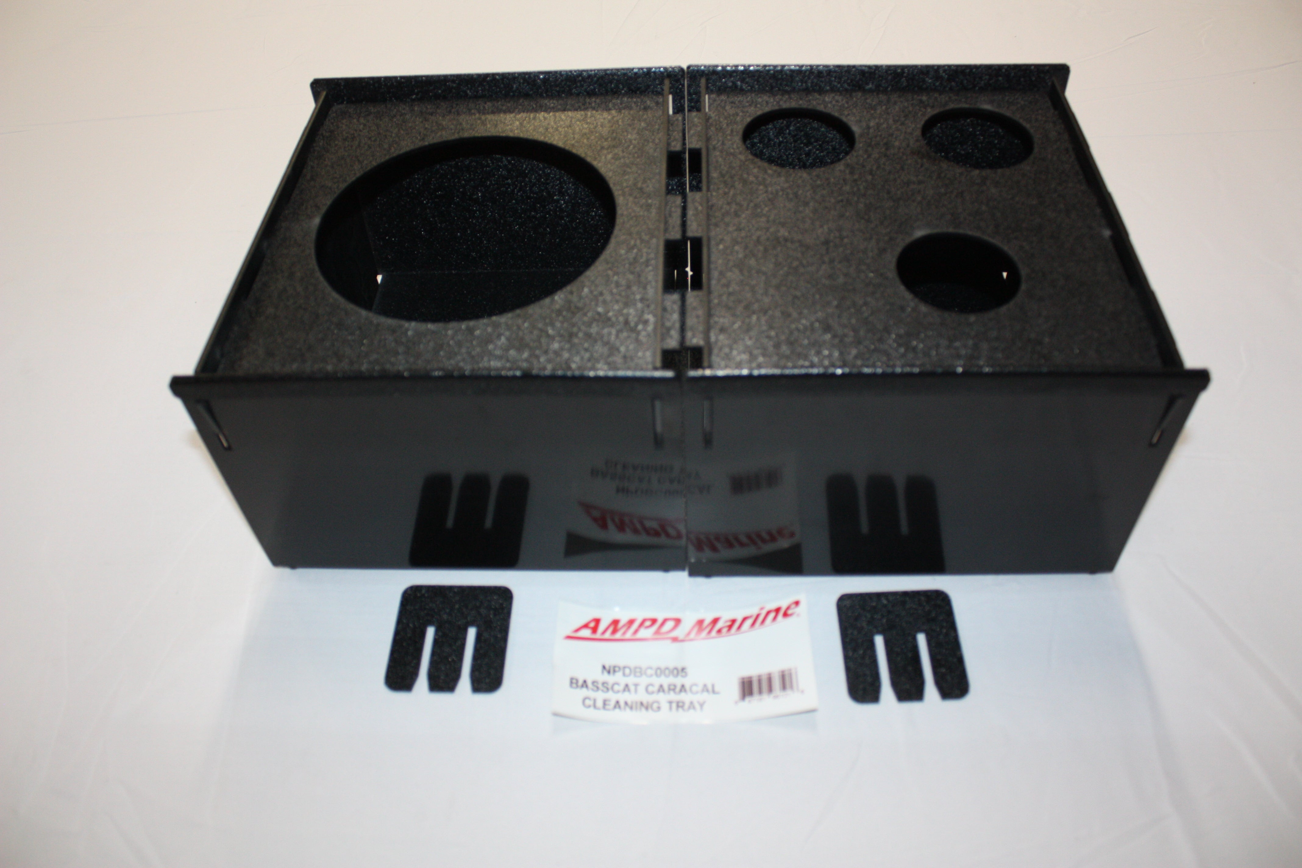 npdbc0005-2019-bass-cat-caracal-rear-side-compartment-starboard