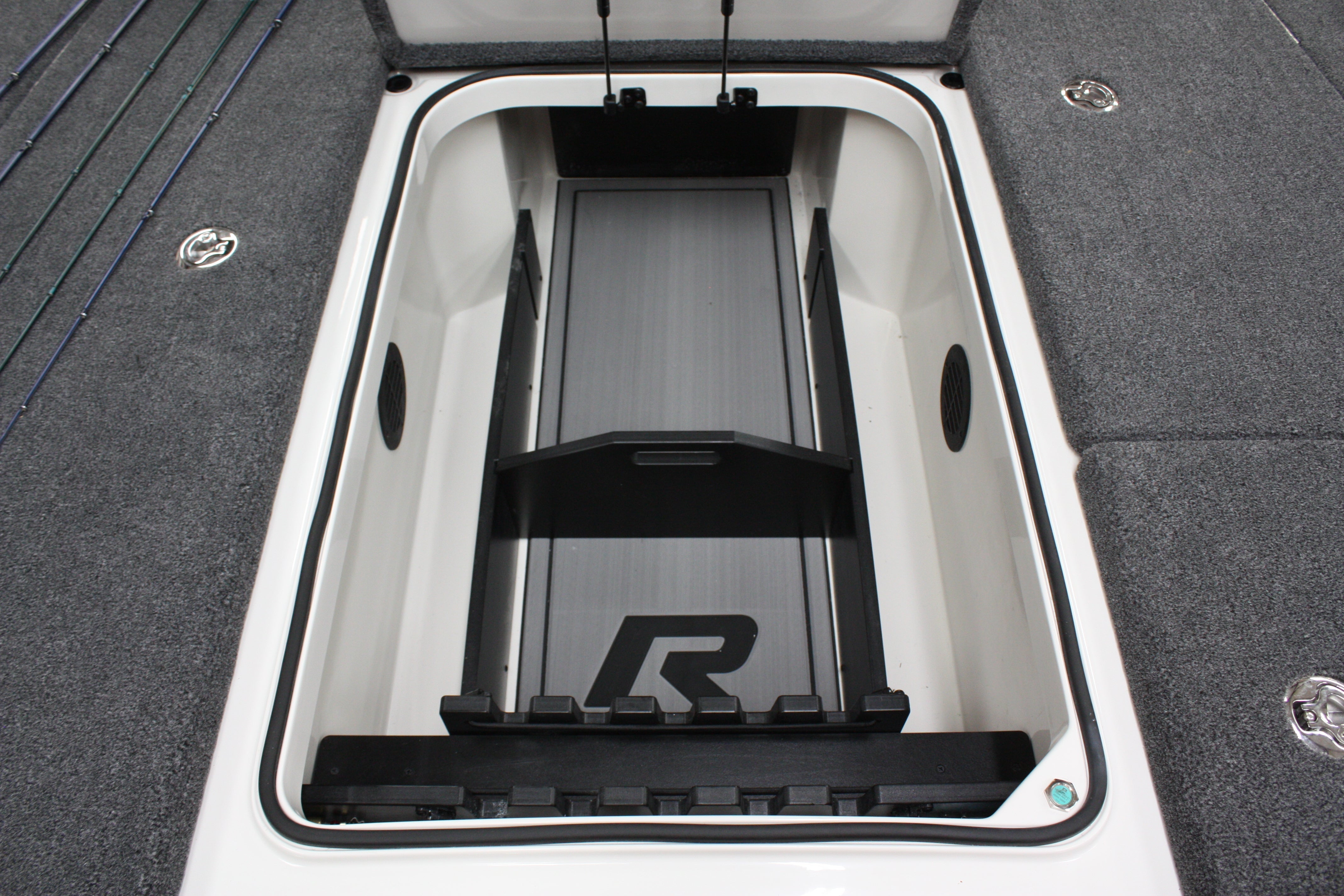 npdrang0015-2023-ranger®-z521-r-front-deck-center-compartment-tackle-storage-tray-system