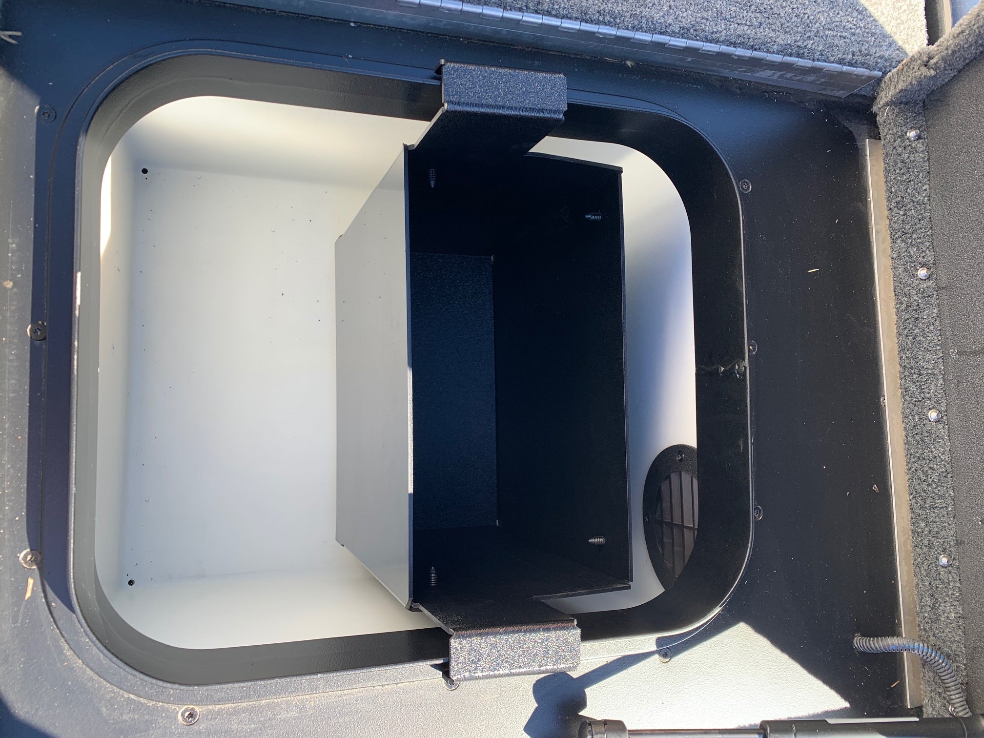 NPDSK0048 Skeeter® ZX200 TRASH CAN