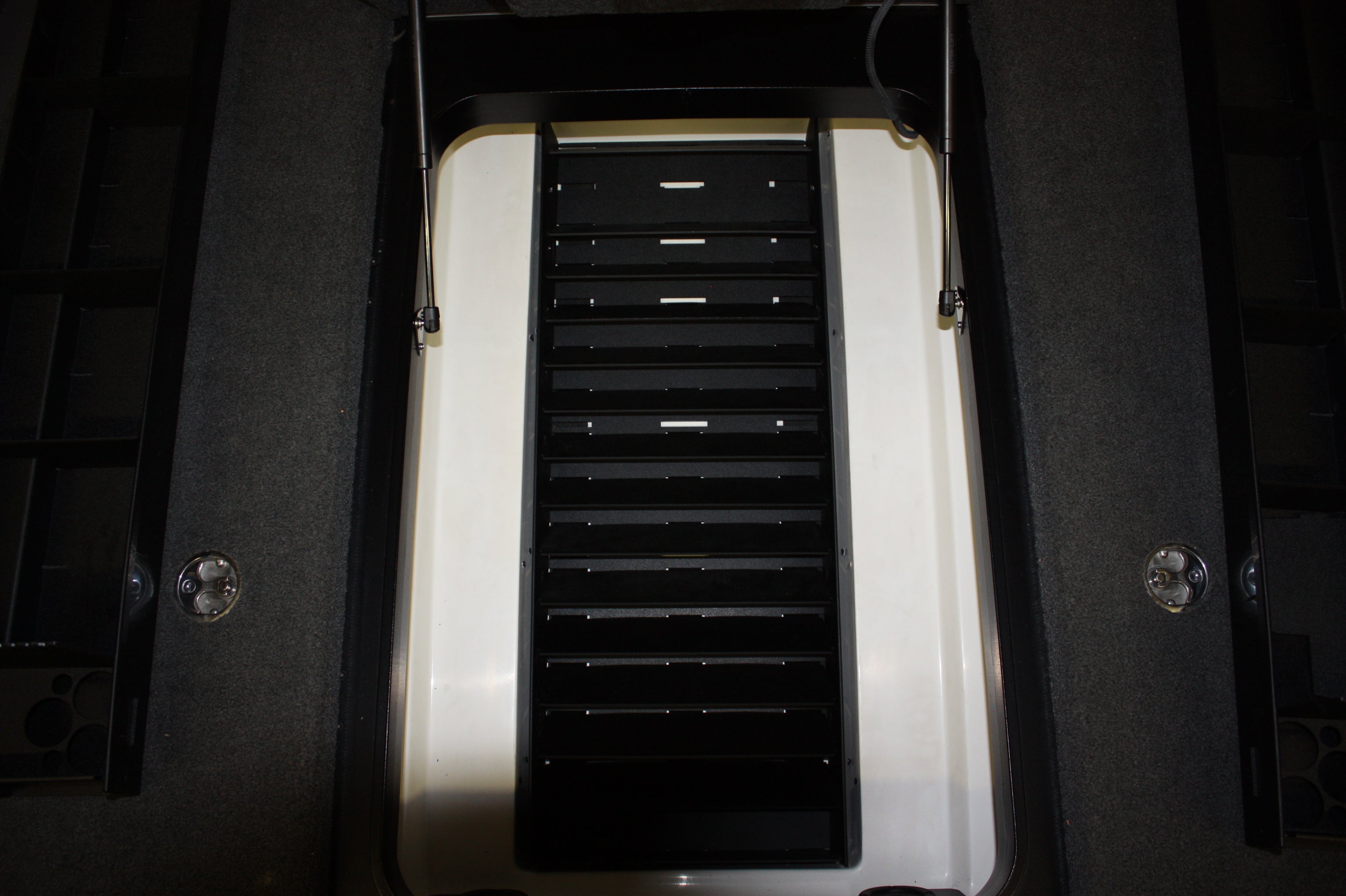 NPDSK0005 17-19 FX Skeeter® FRONT COMPARTMENT PLANO BOX TRAY