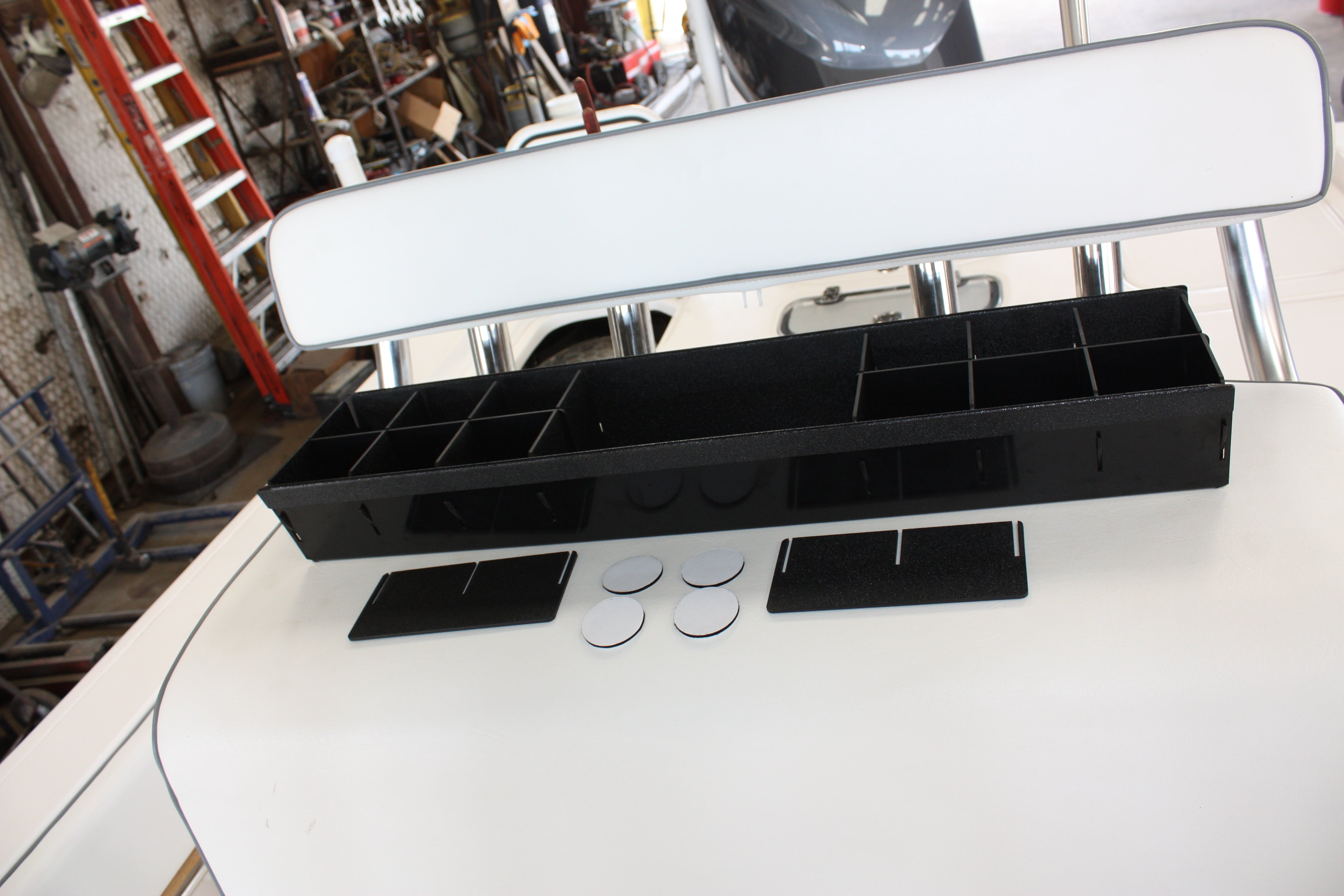 npdcon0002-contender-under-seat-storage-divider