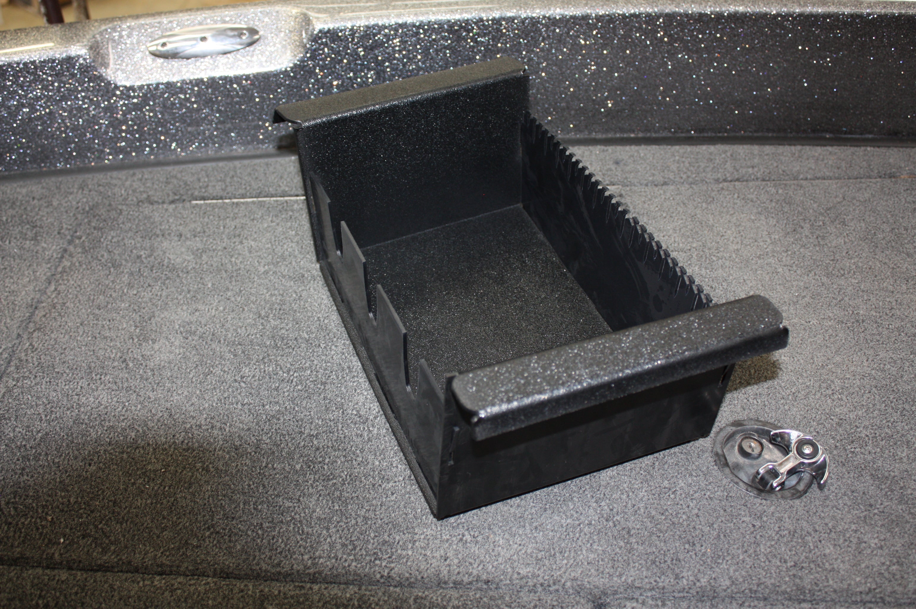 npdrang0011-ranger-2008-ranger-188vx-starboard-rod-locker-tray