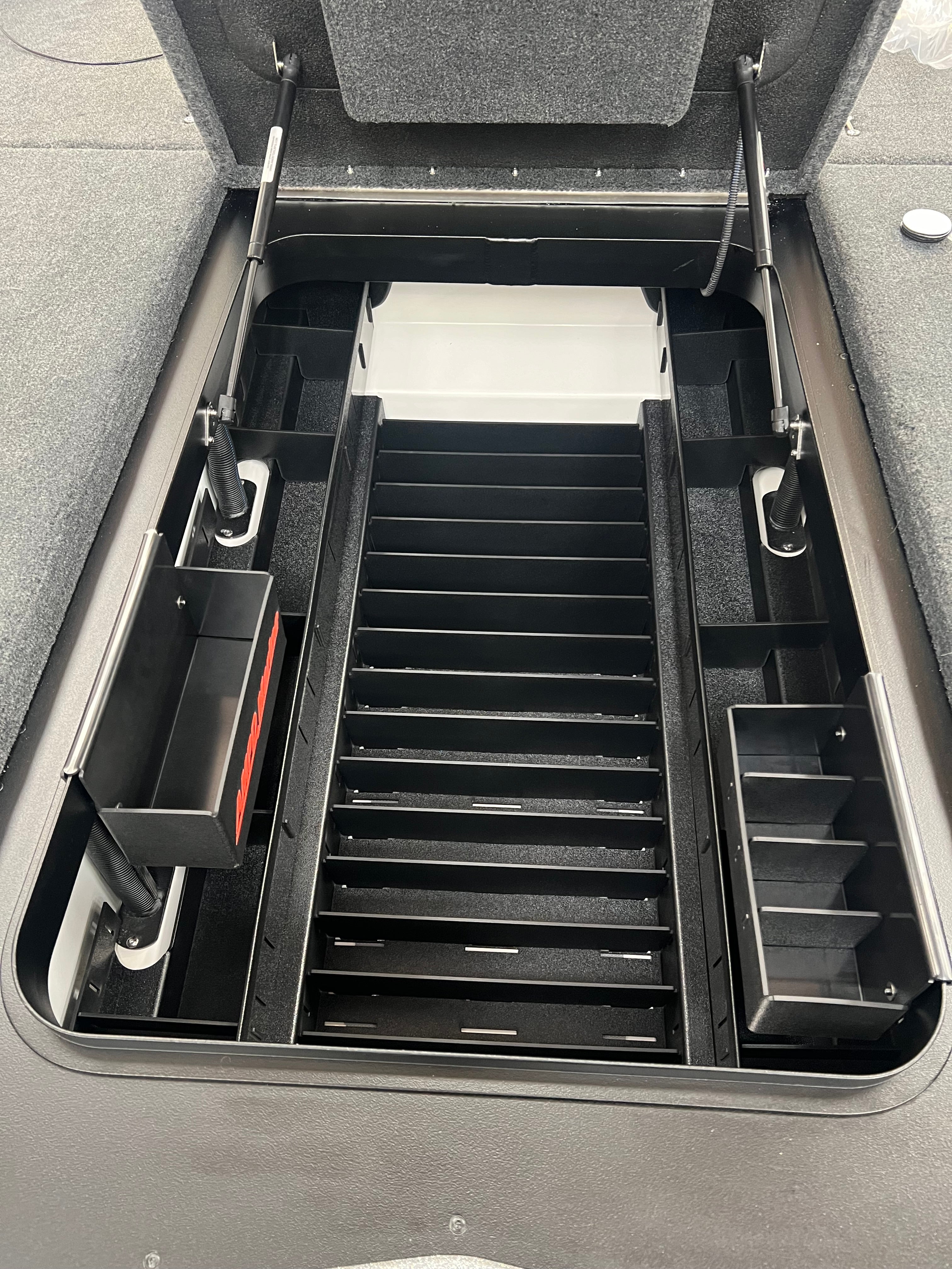 NPDSK0064 Skeeter® 2024-C FXR 20/21 / 2025 ZXR SE 20/21 CENTER COMPARTMENT PLANO BOX TRAY.