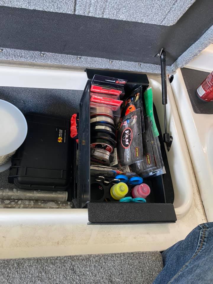 npdsk0032-skeeter-tzx190-rod-locker-day-tray