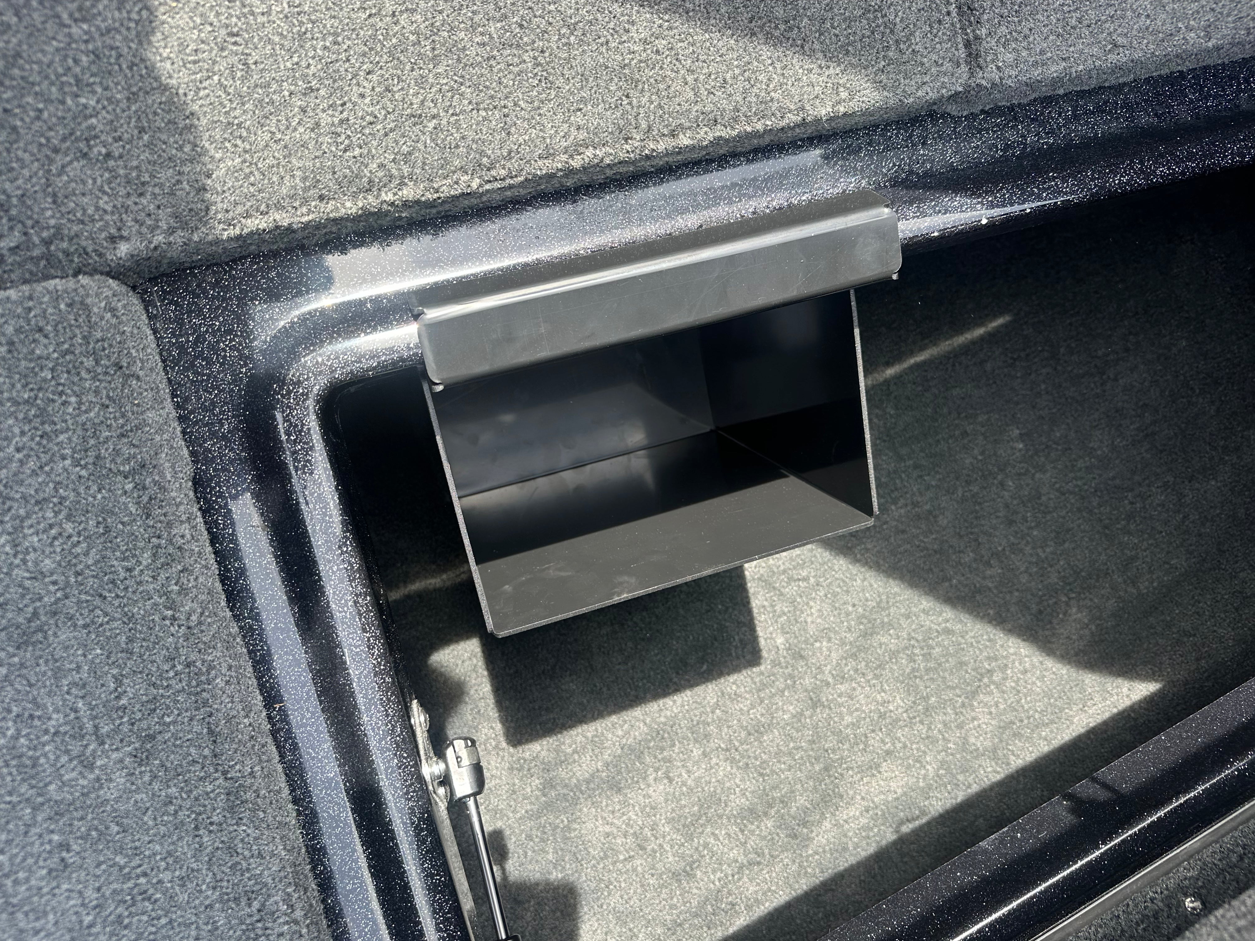 npdsk0072-skeeter®-2025-2260-wxr-hanging-trash-can