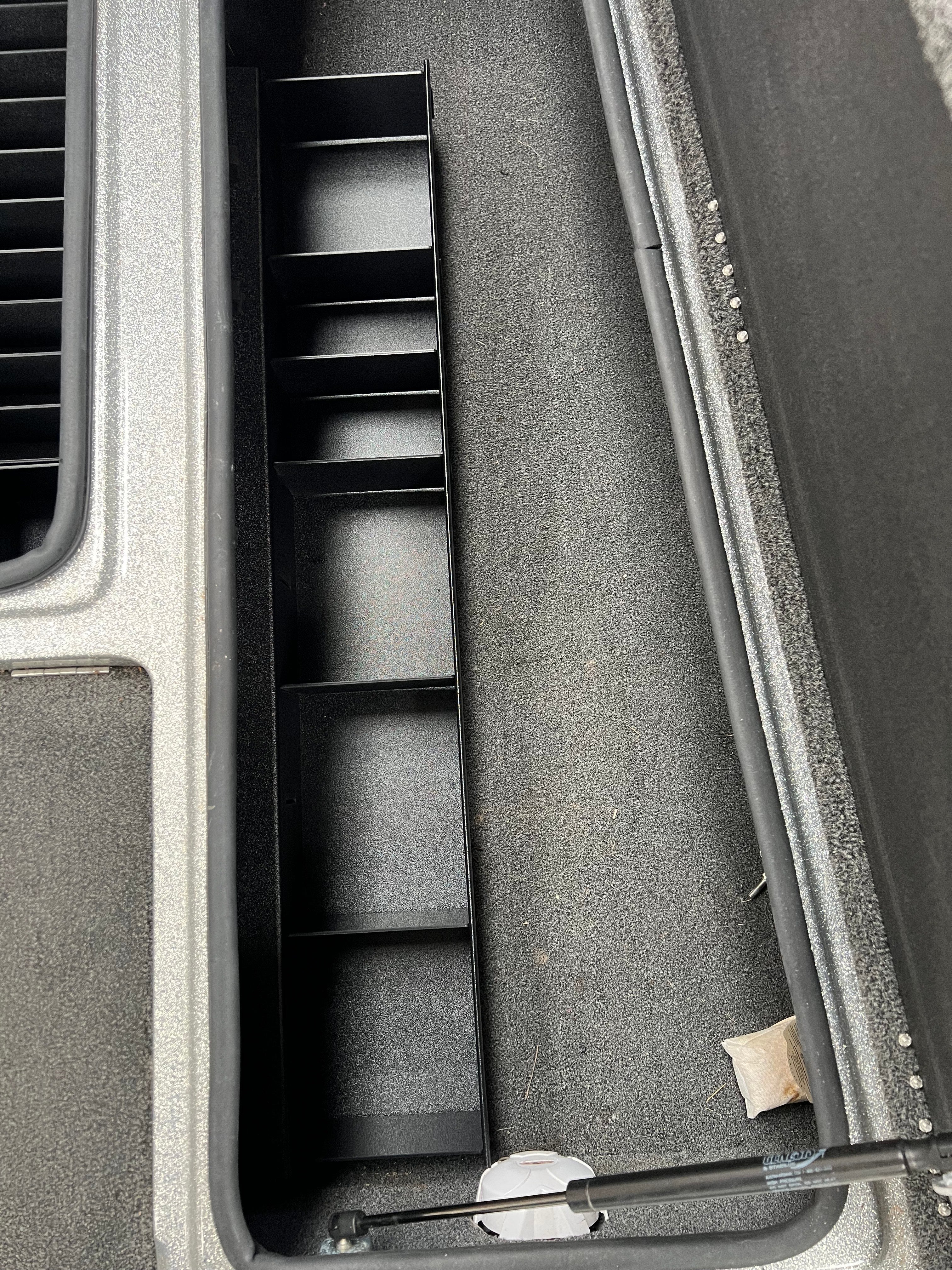 npdleg0005-2013-legend-alpha-211-soft-plastics-tray-port-starboard-rod-locker