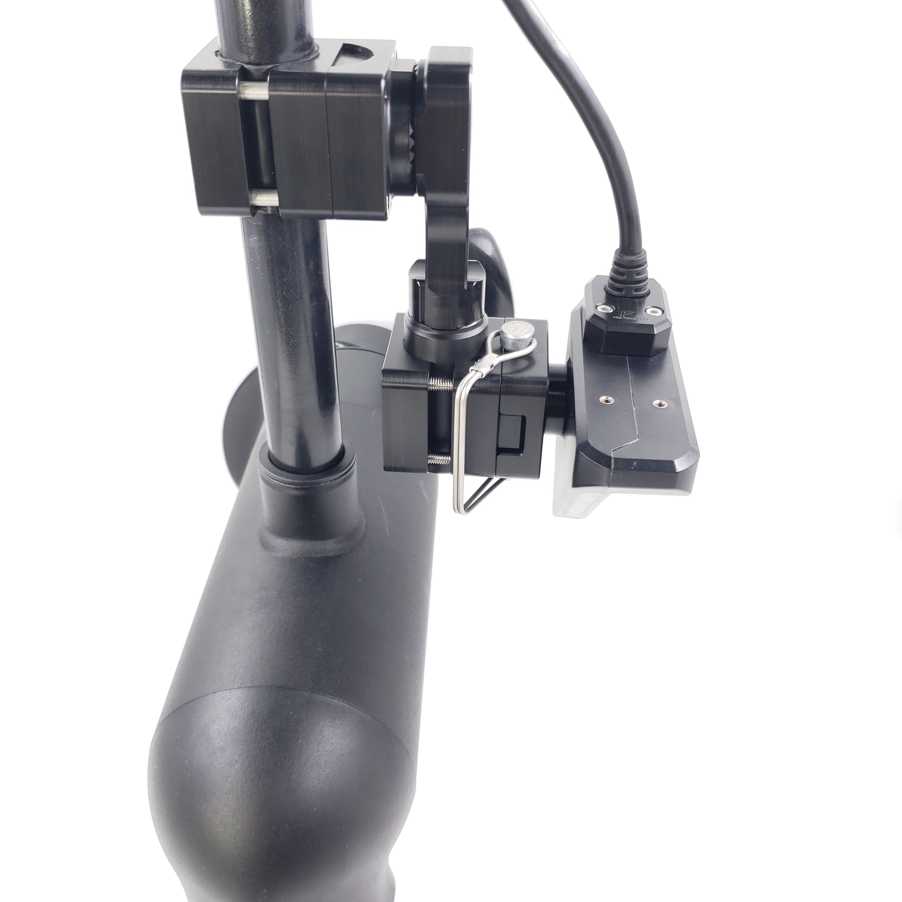 DOMINATOR-GARMIN LVS32 QUICK RELEASE MOUNT FOR TROLLING MOTOR / F.O. LINK SPACER INCLUDED