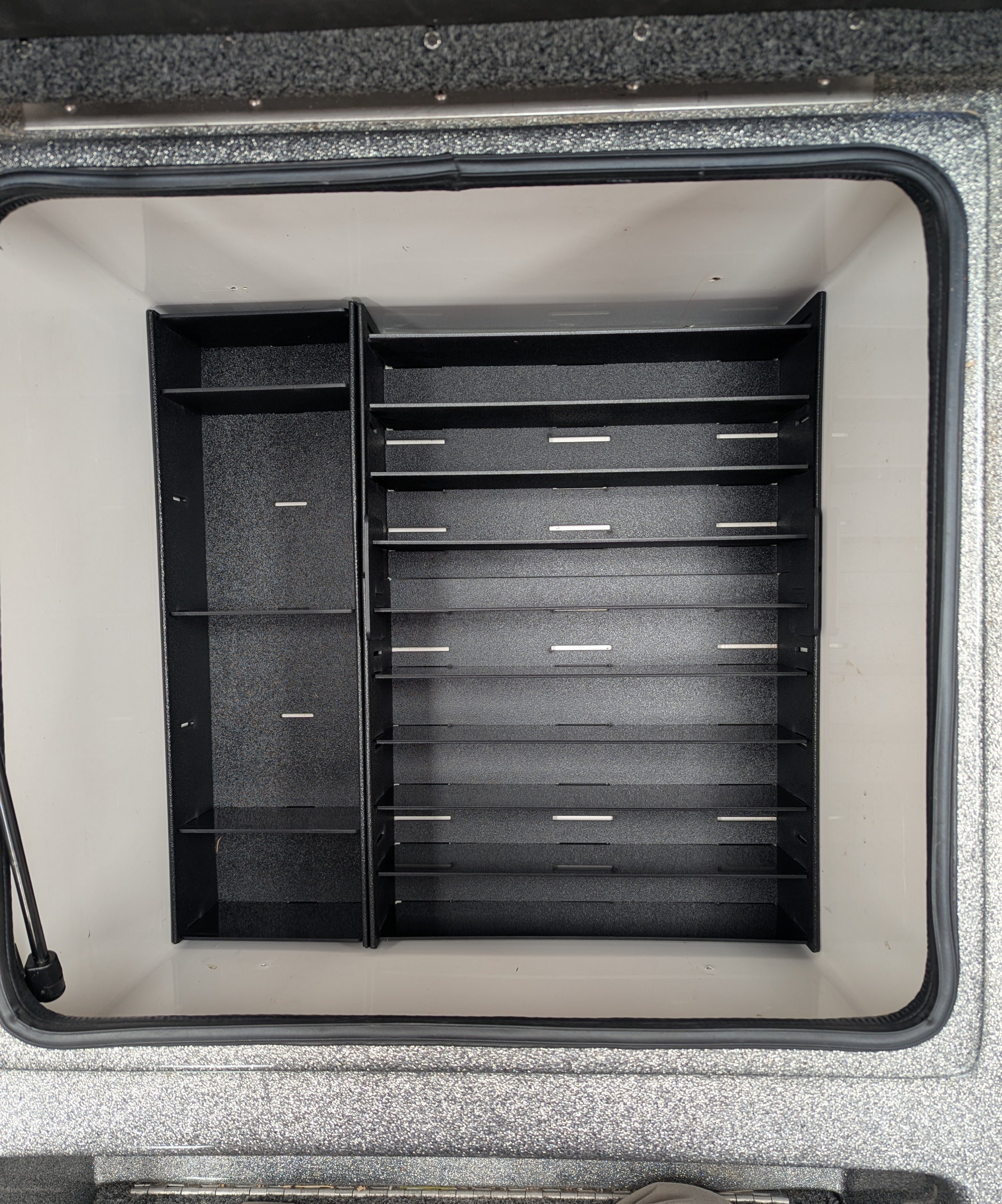 NPDBLAZ0005 2022 BLAZER 650 PRO TOUR CENTER COMPARTMENT 1