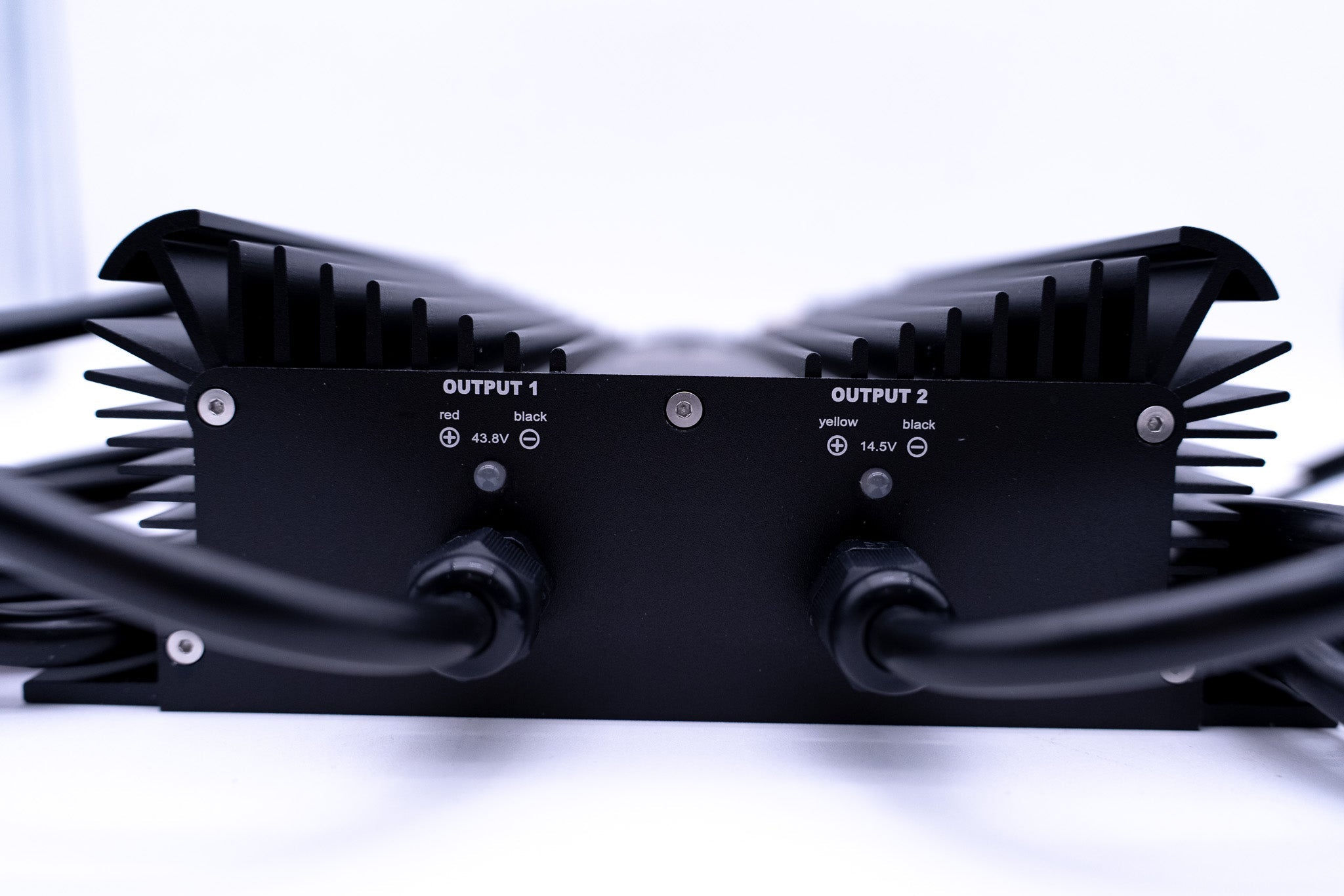 Dual 12v & 36v marine waterproof Lead/AGM/Lithium charger