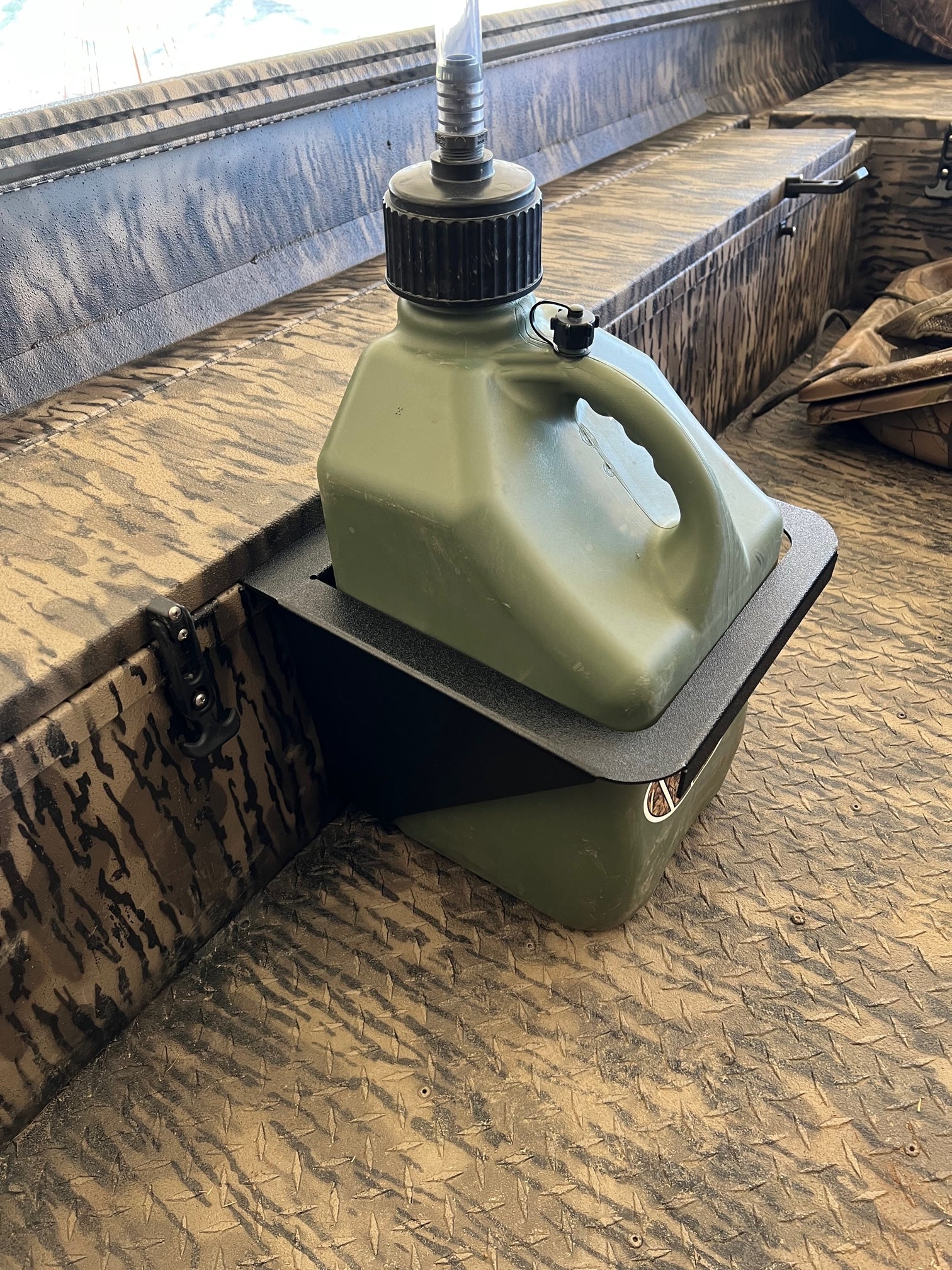 NPDGC0001 Gas Can holder