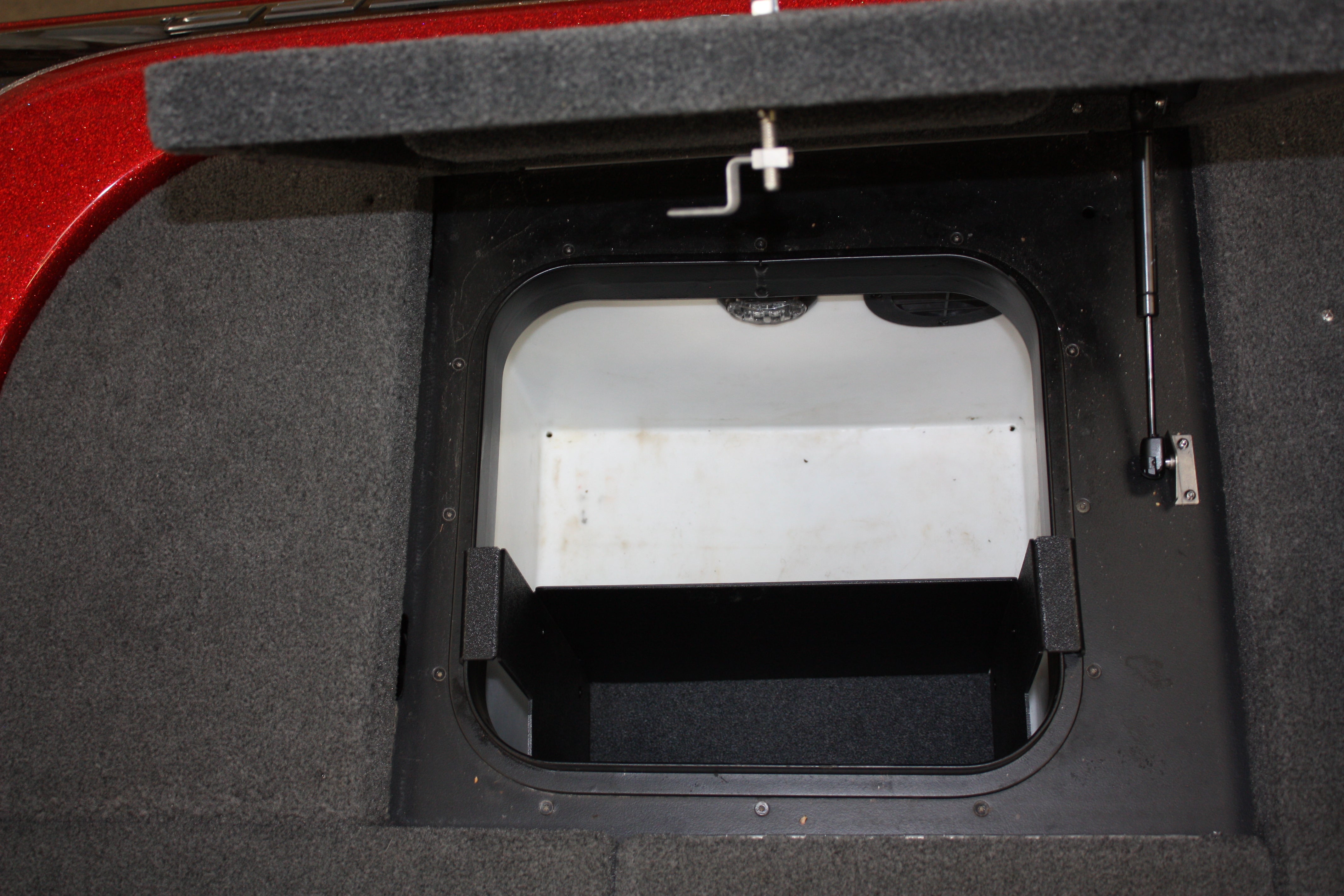 NPDSK0050 Skeeter® 2018-C ZX250 TRASH CAN