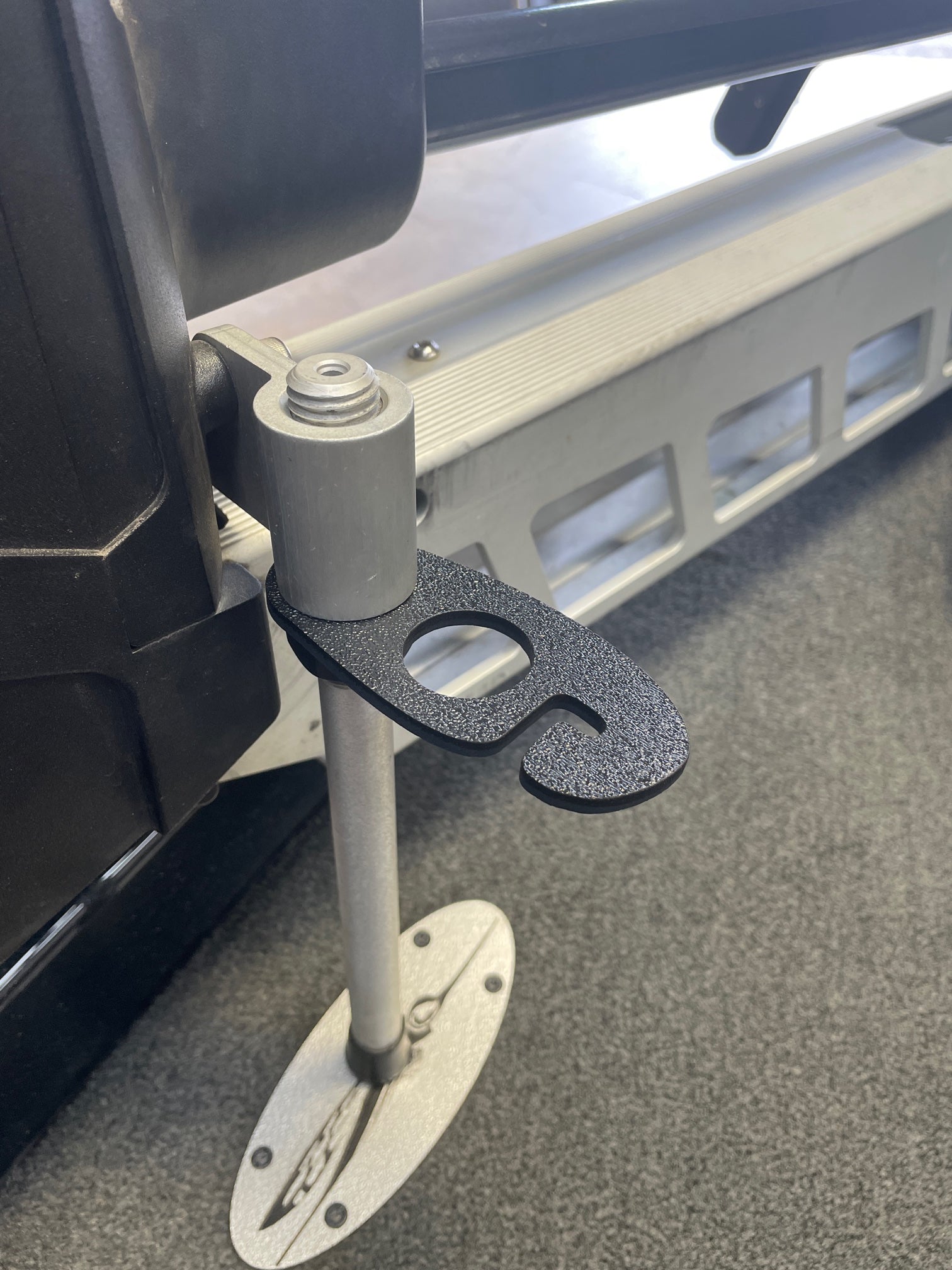 NPDTMHH AMPD MARINE TM HANDLE HOLDER