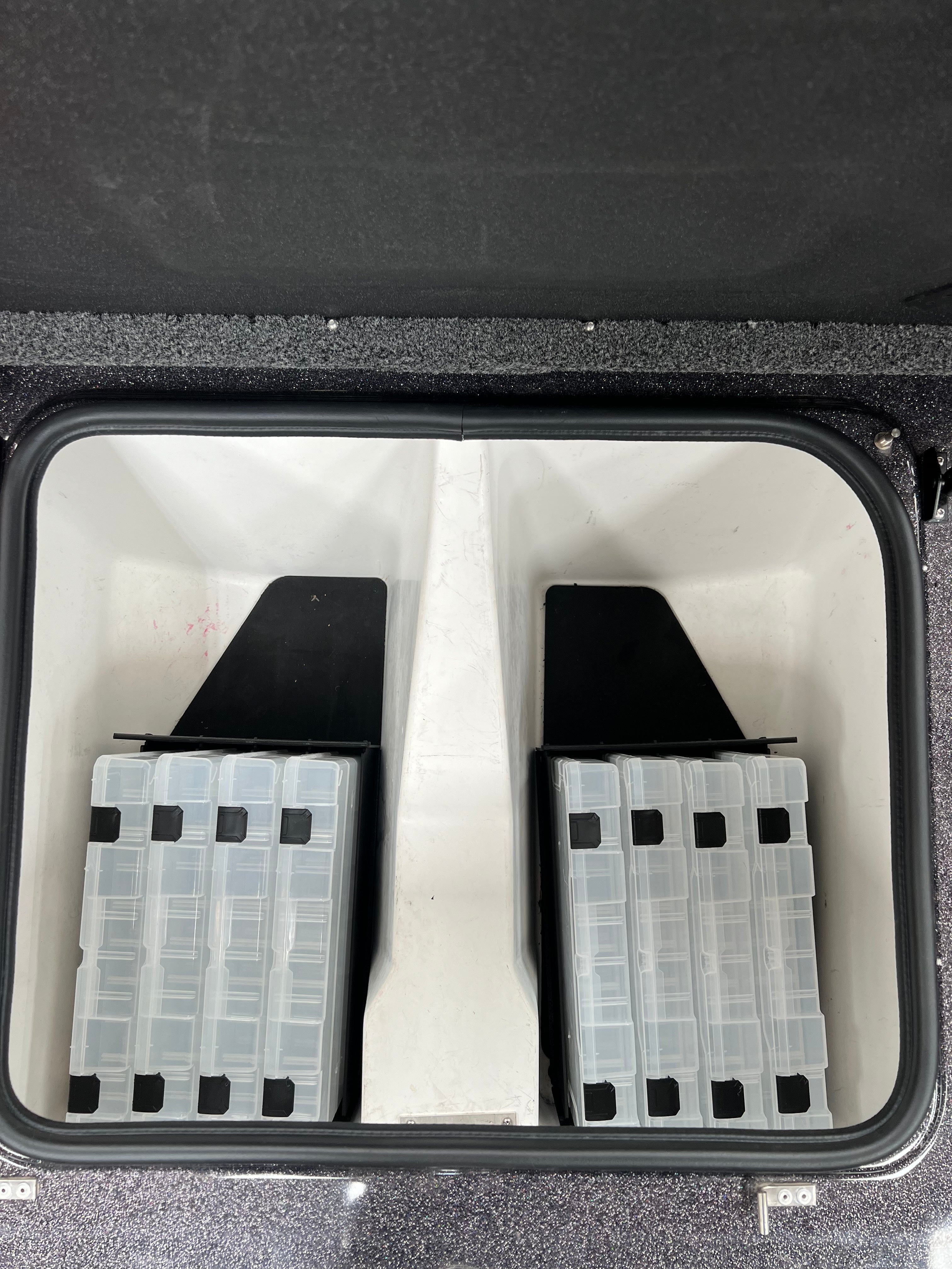 NPDBC0009 2022 - Current BASS CAT PUMA STS CENTER COMPARTMENT TRAY RACK SET