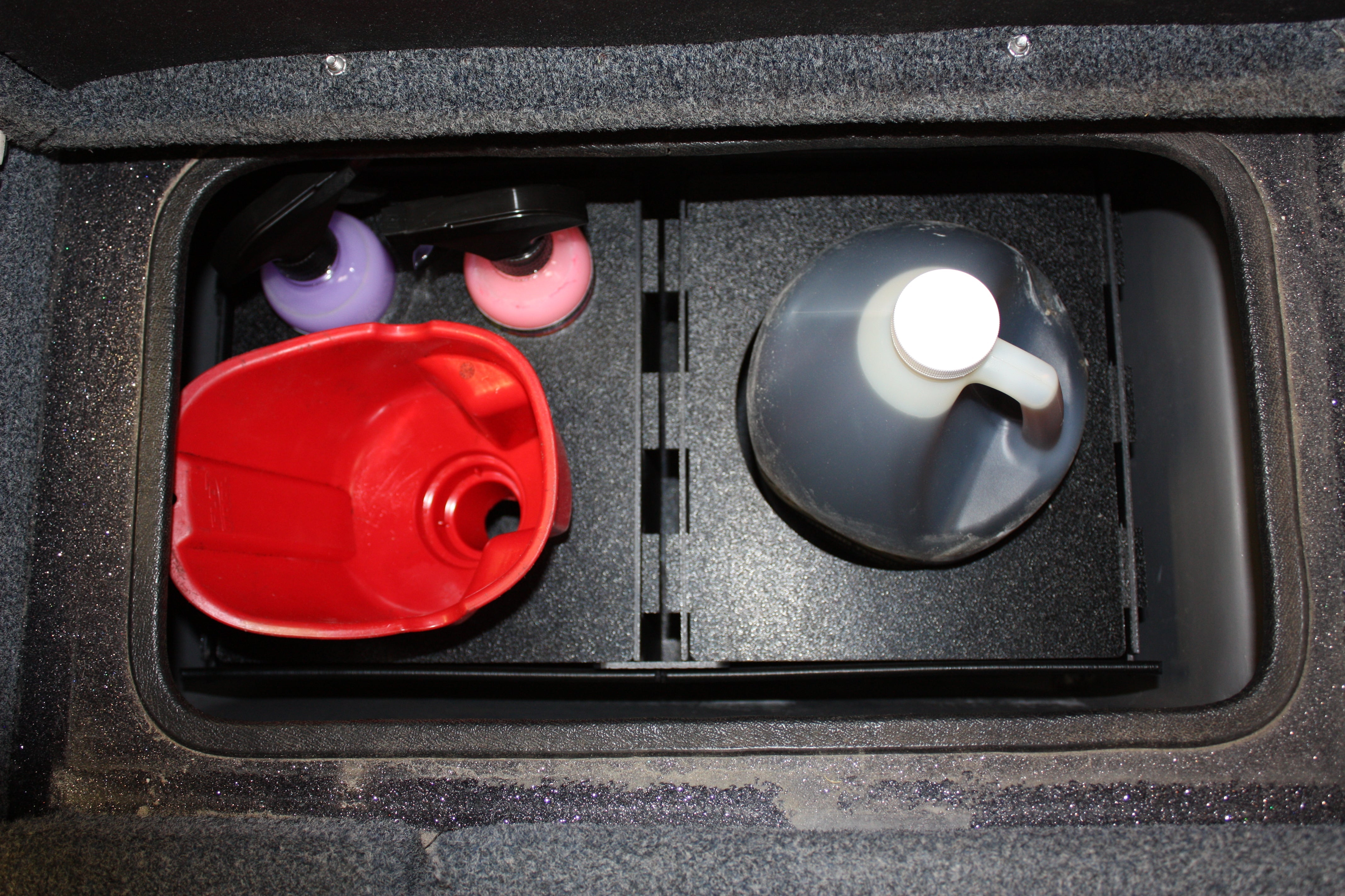 NPDBC0005 2019 BASS CAT CARACAL REAR SIDE COMPARTMENT (STARBOARD)