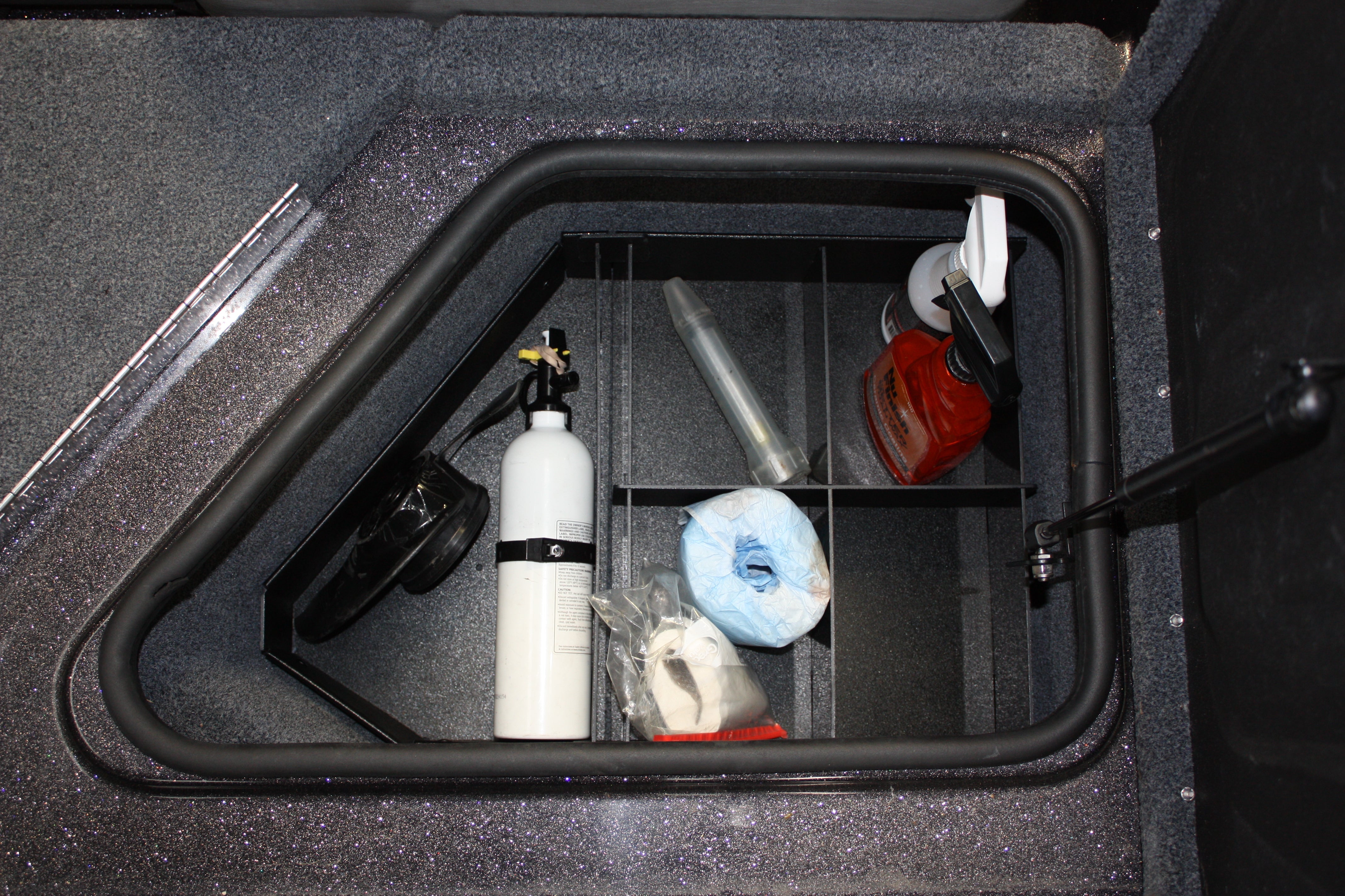 NPDBC0004 2019 BASS CAT CARACAL REAR STARBOARD COMPARTMENT TRAY