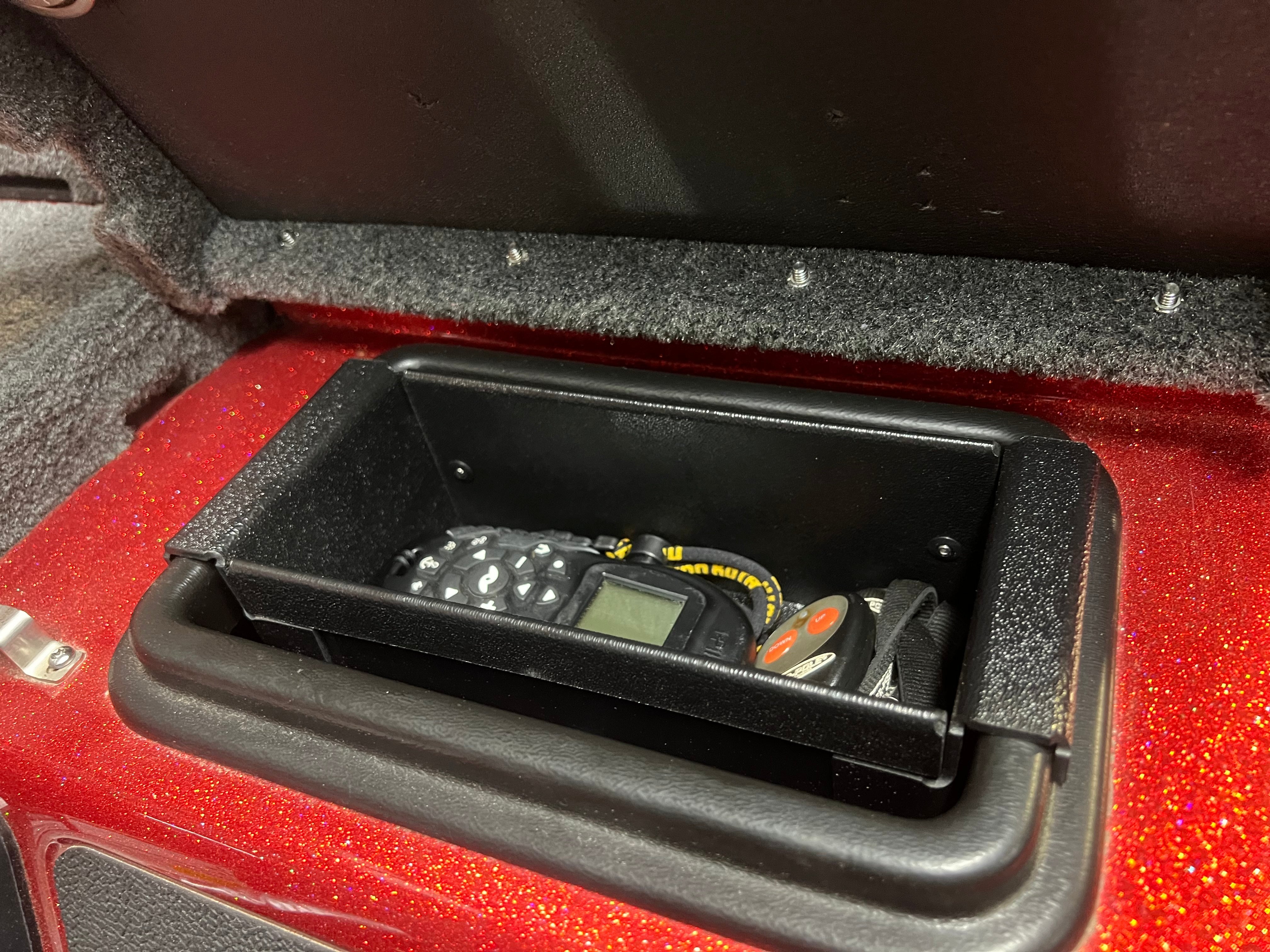 NPDSK0066 Skeeter® GLOVE BOX TRAY