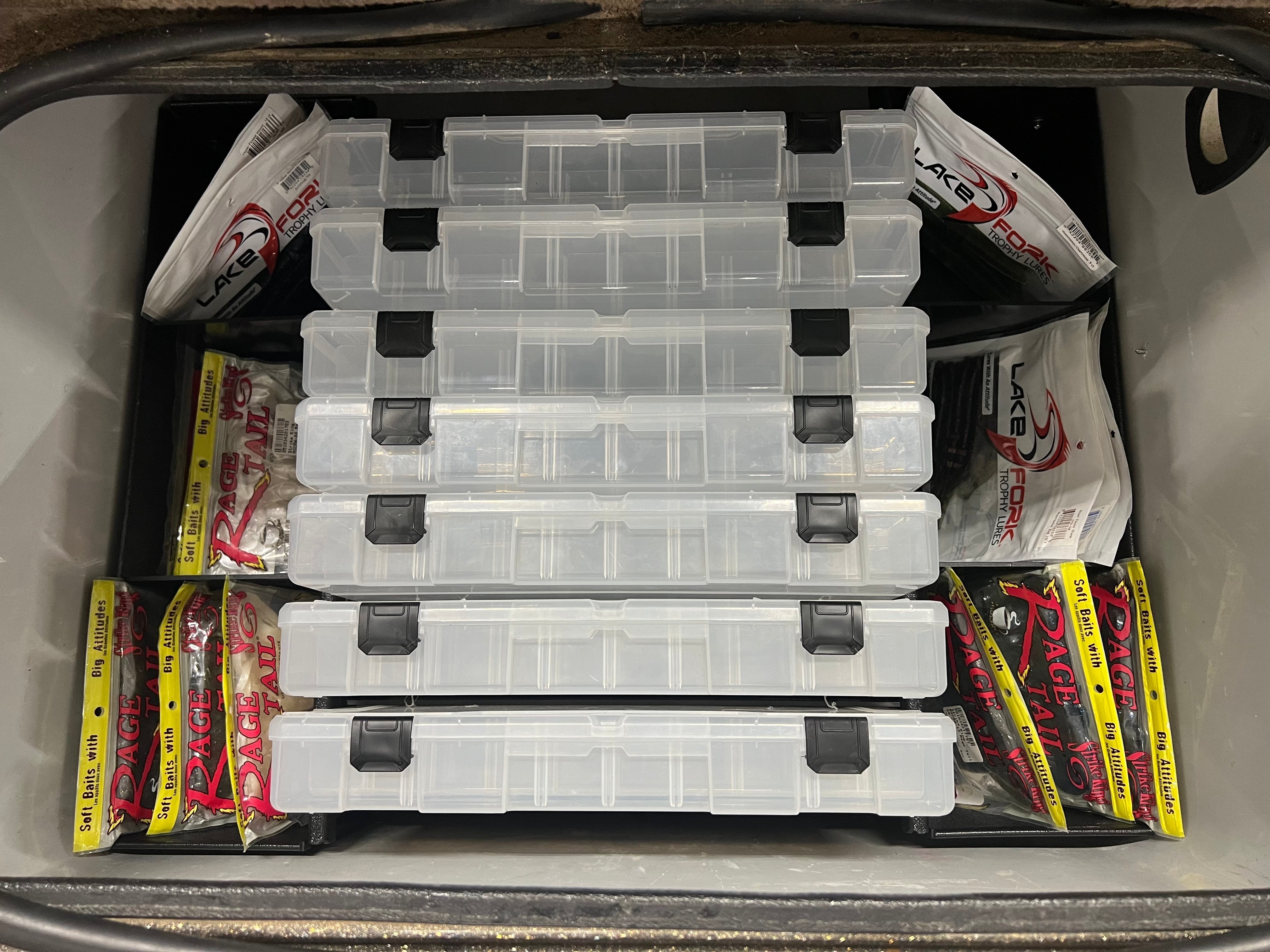 NPDTR0008 2005 TRITON TR-20 / 2005 TR 196 FRONT CENTER COMPARTMENT