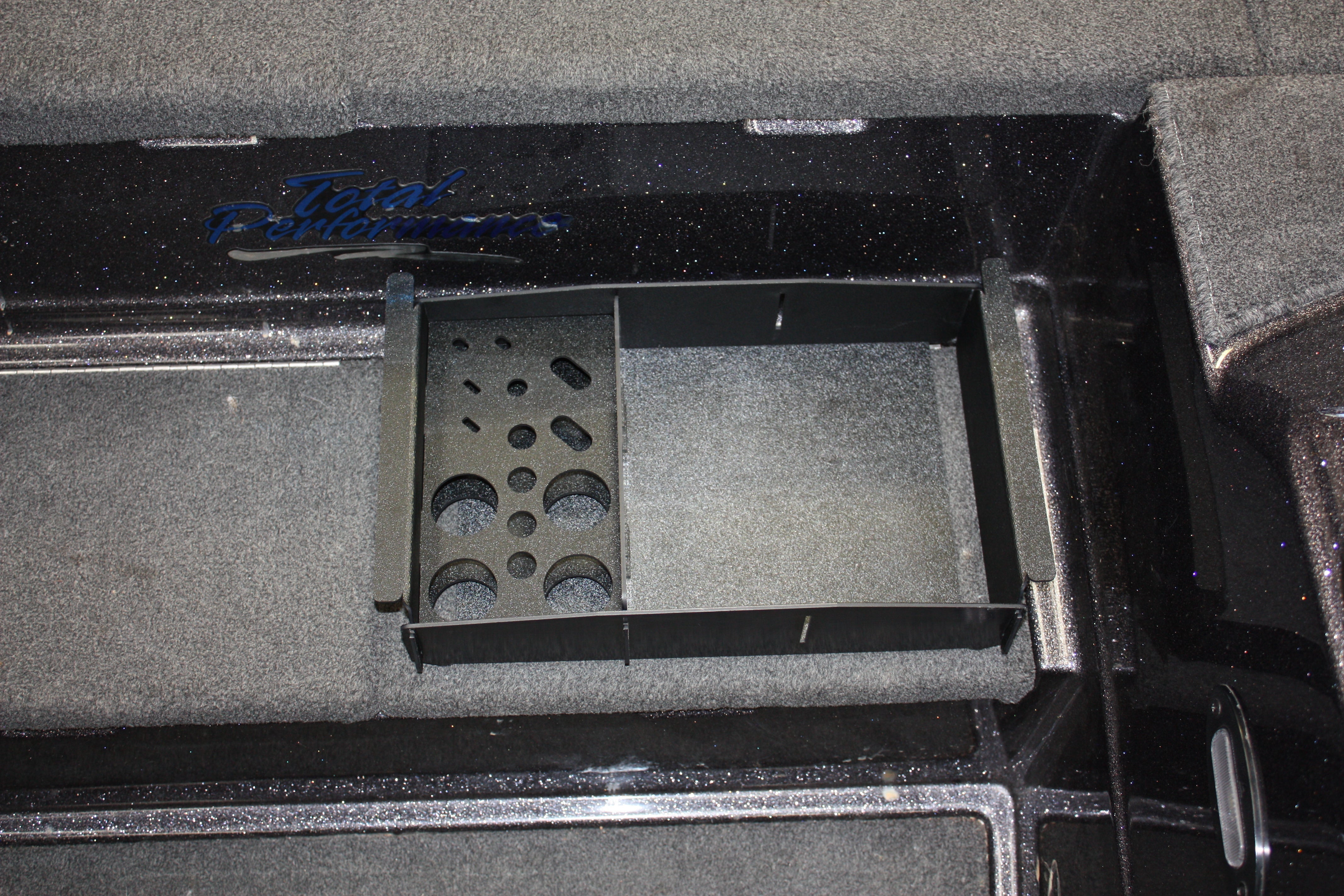 NPDBUL0005 2019 BULLET 21XRS COOLER CONVERSION TO DAY TRAY