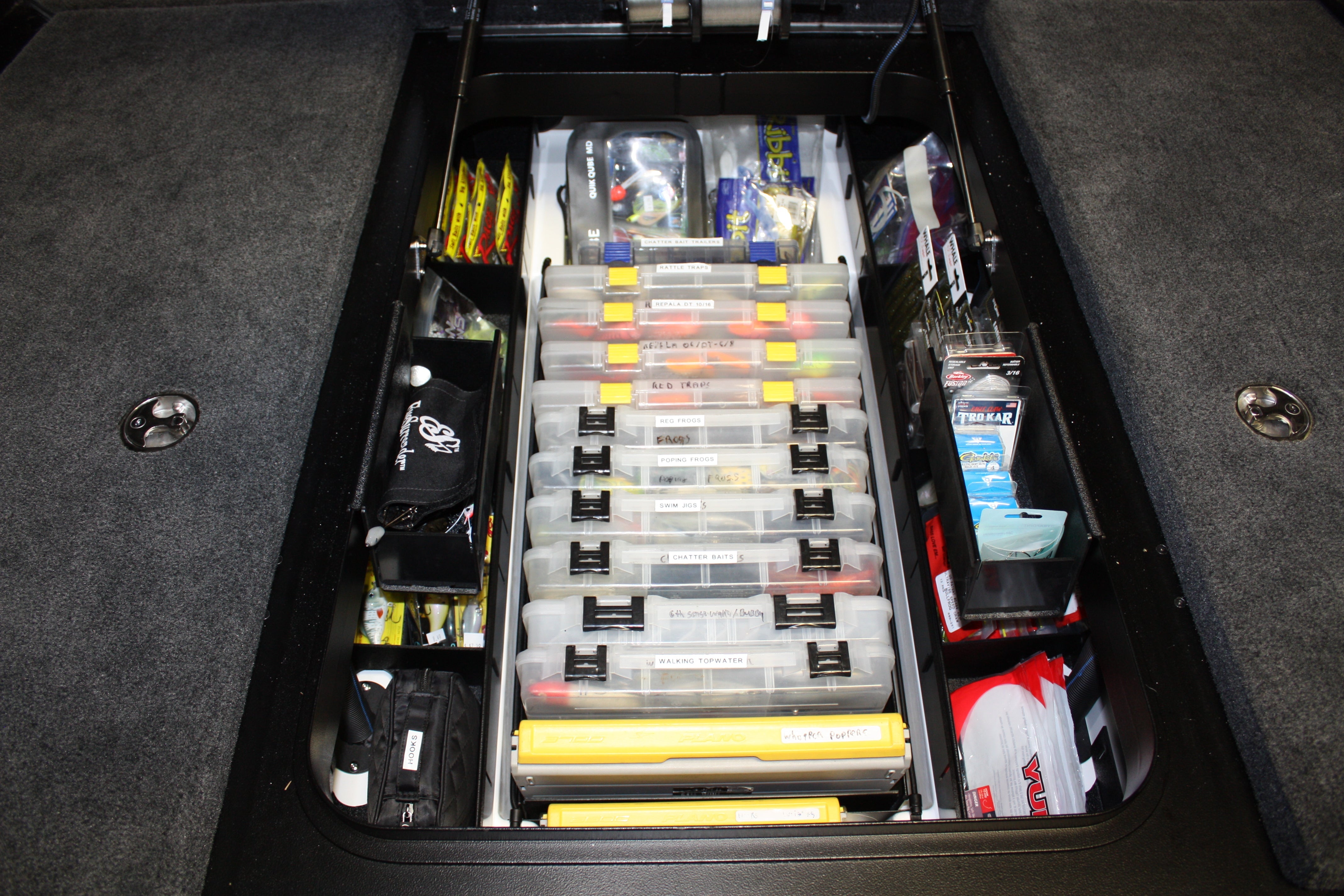 NPDSK0062 Skeeter® 2024-C FXR20/21 / 2025 ZXR SE 20/21 CENTER COMPARTMENT SOFT PLASTICS ORGANIZER SET