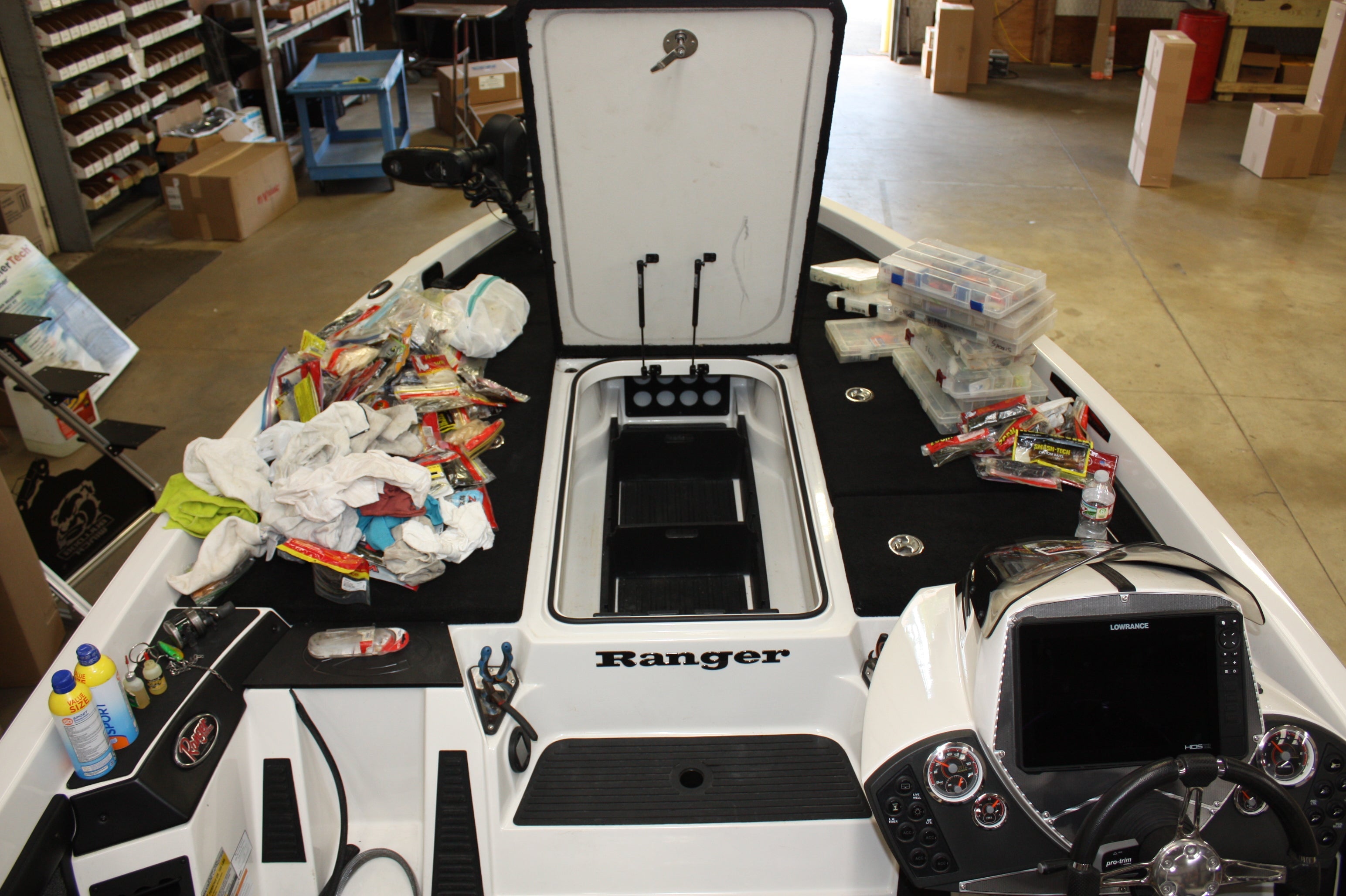 NPDRANG0021   2019 Ranger®  Z519 / Z518 CENTER COMPARTMENT KIT