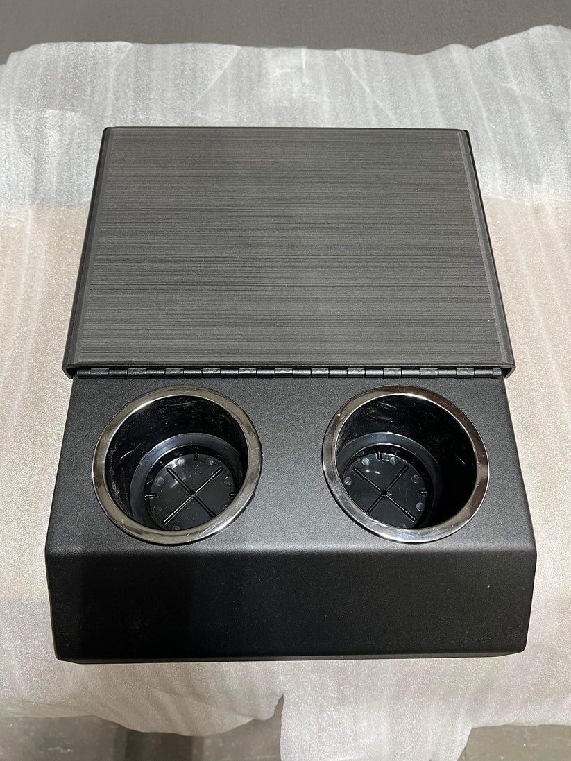BassBoatWired Center Storage Console with Dry Hatch