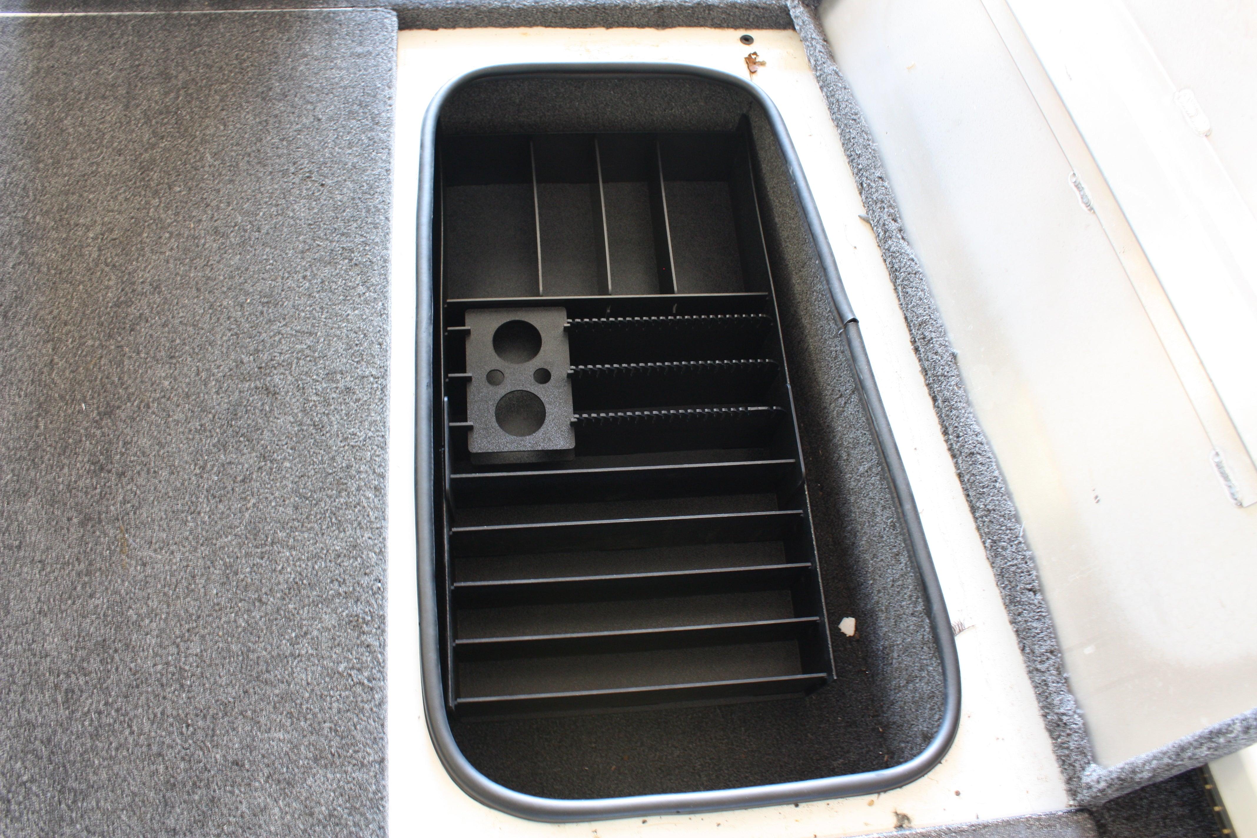 NPDRANG0007 2016 Ranger® RT188 STARBOARD COMPARTMENT KIT