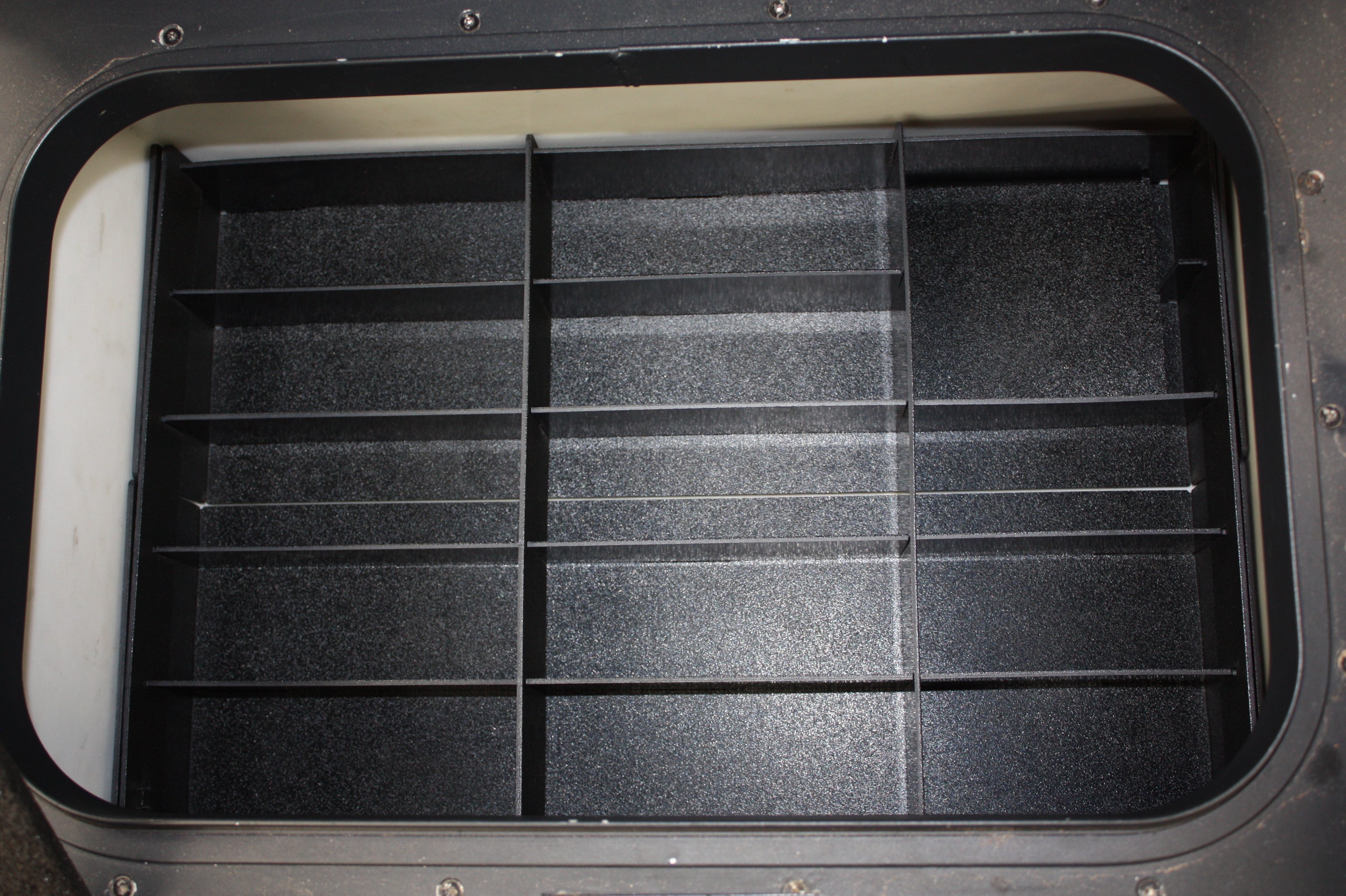 NPDSK0037 Skeeter® ZX 20/21 REAR COMPARTMENT SOFT PLASTICS TRAY