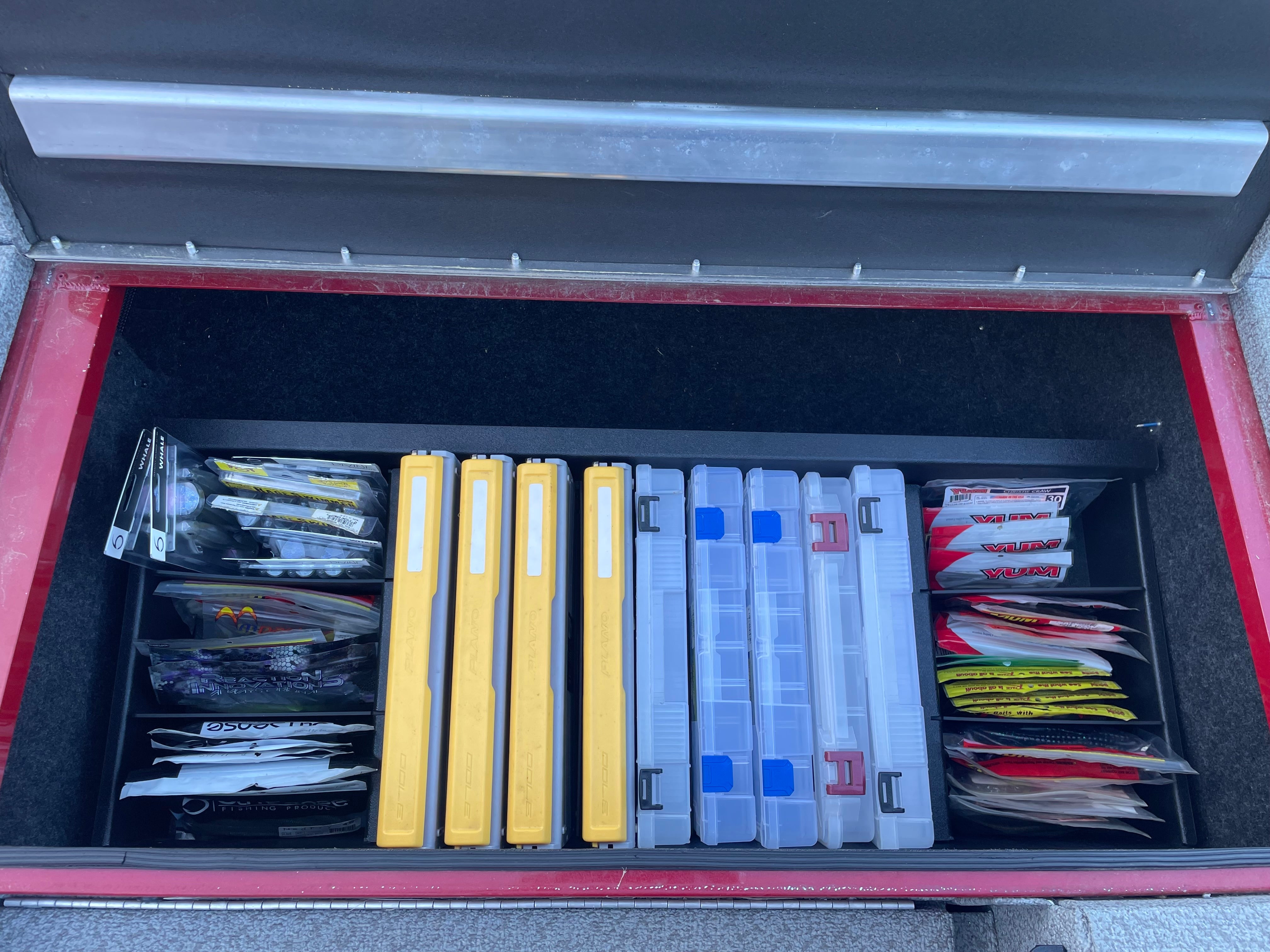 NPDG30001 2015 G3 SPORTSMAN 17 CENTER COMPARTMENT ORGANIZER