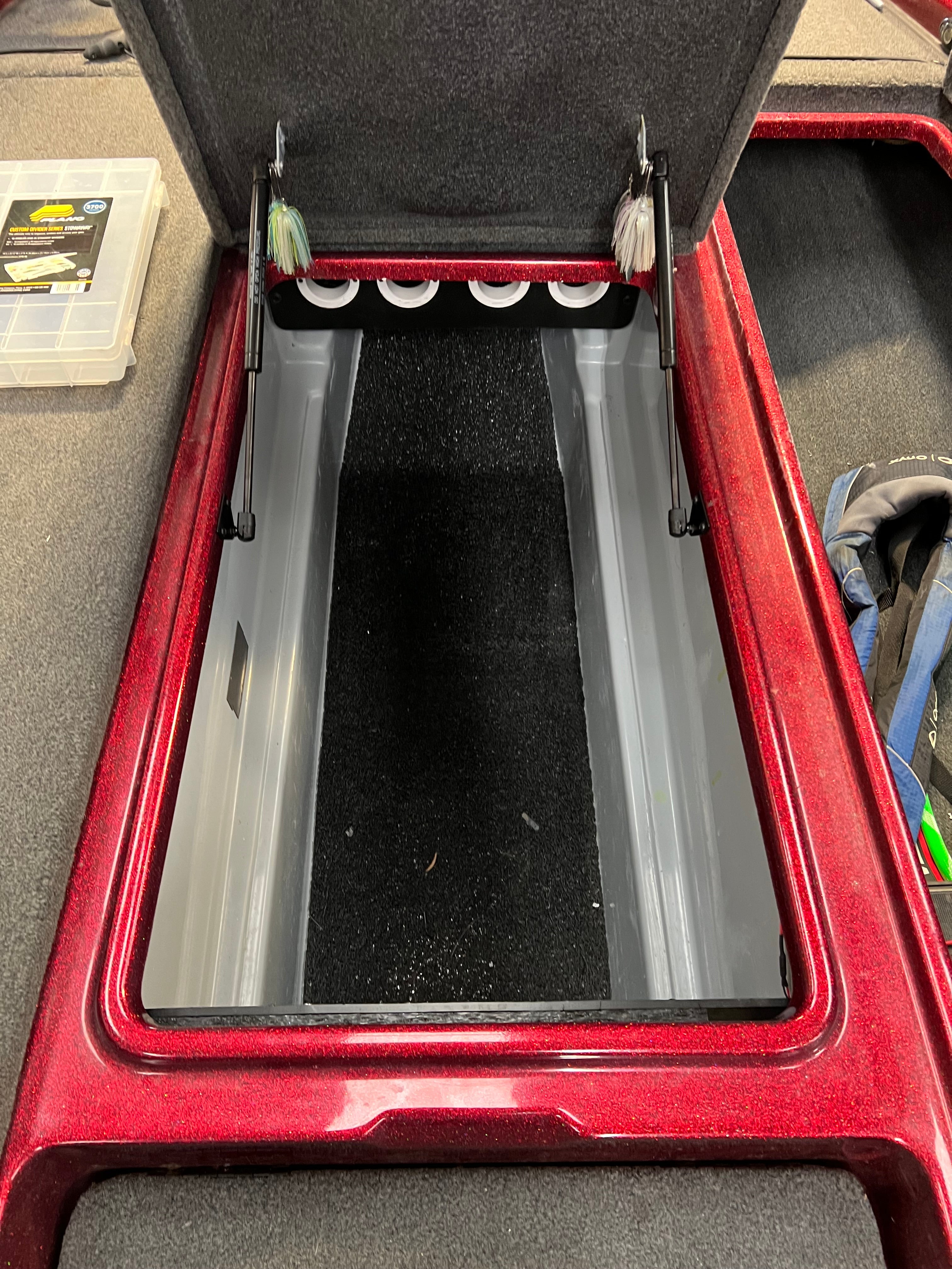 Charger 210 Elite Accessories & Storage | Bass Boat Wired
